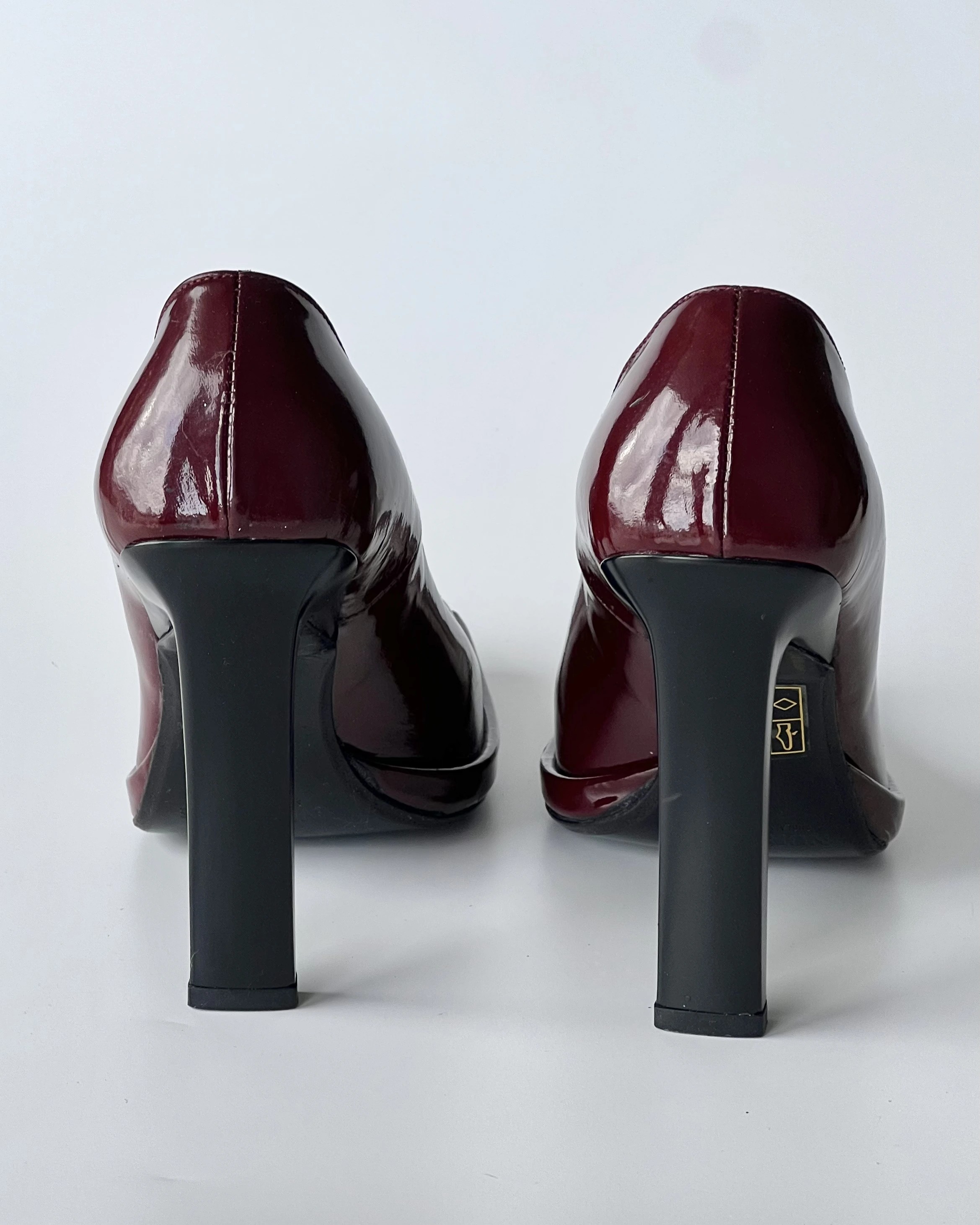 Nursace Patent Leather Heels