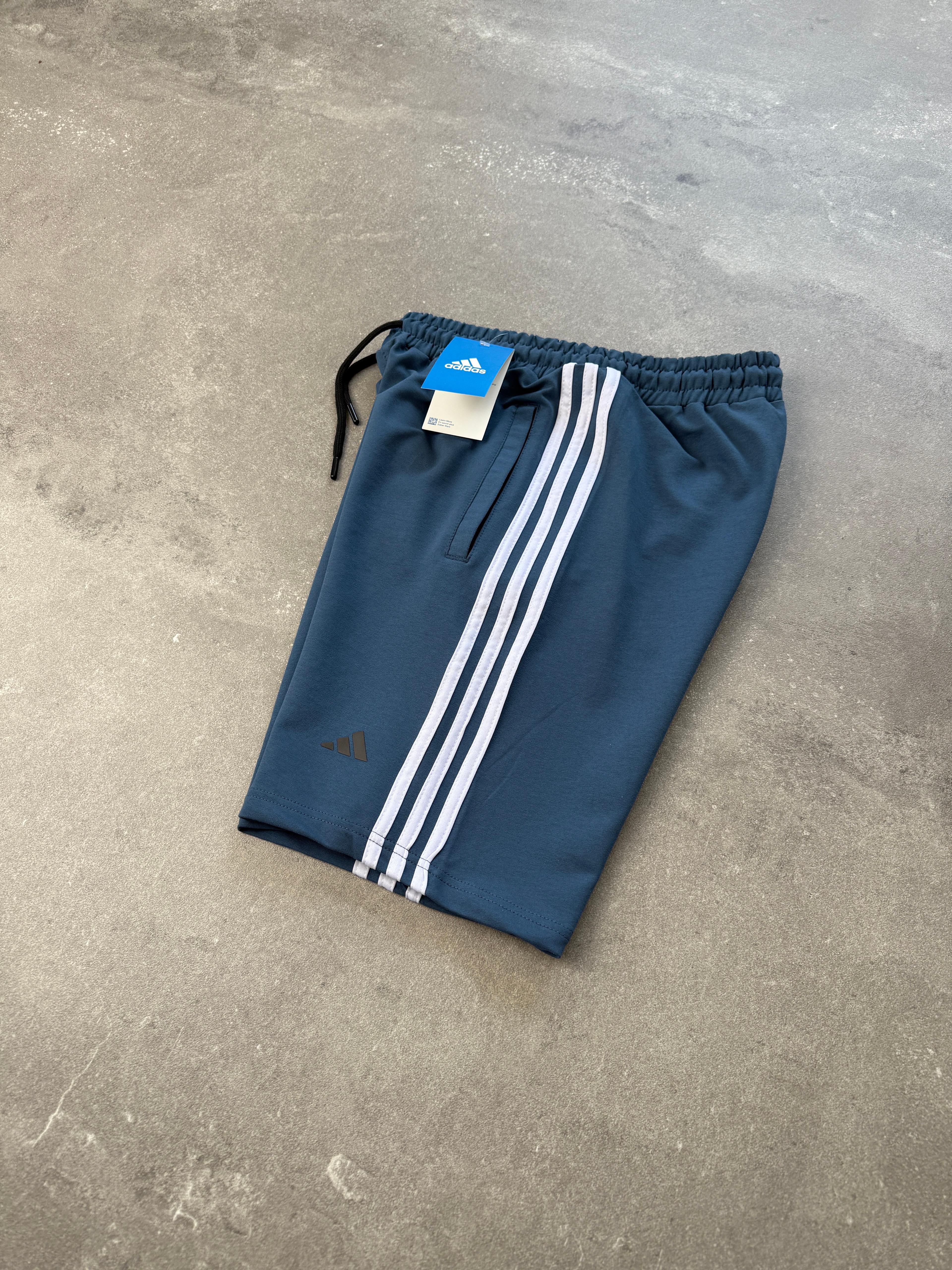 Adidas 3 Side Stripes  Şort l  Mavi AD-1003
