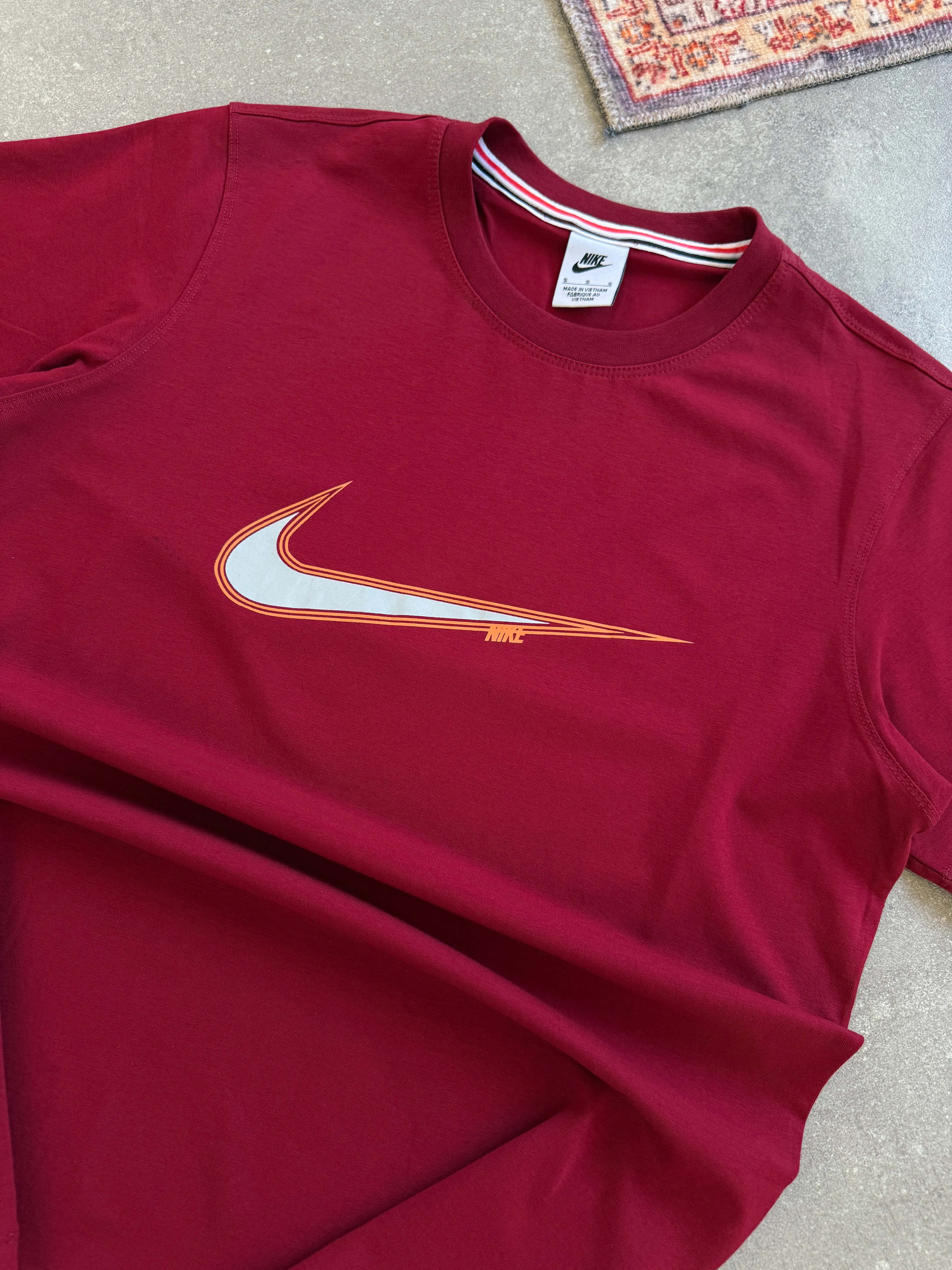 Nike Swoosh Logo  T-Shirt |  N-1077