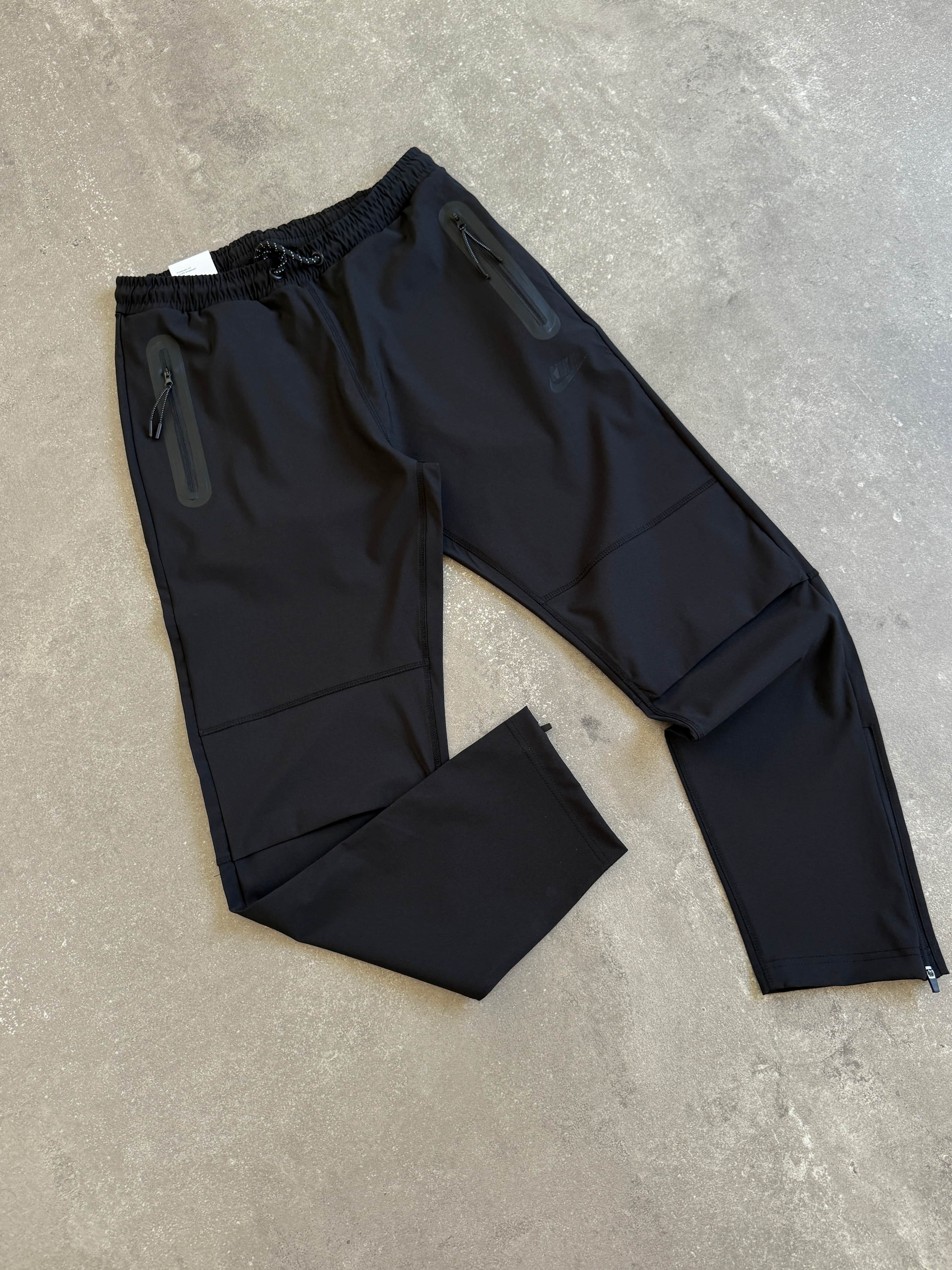 Nike  Tech Fleece Woven Windrunner Pants l N-1098