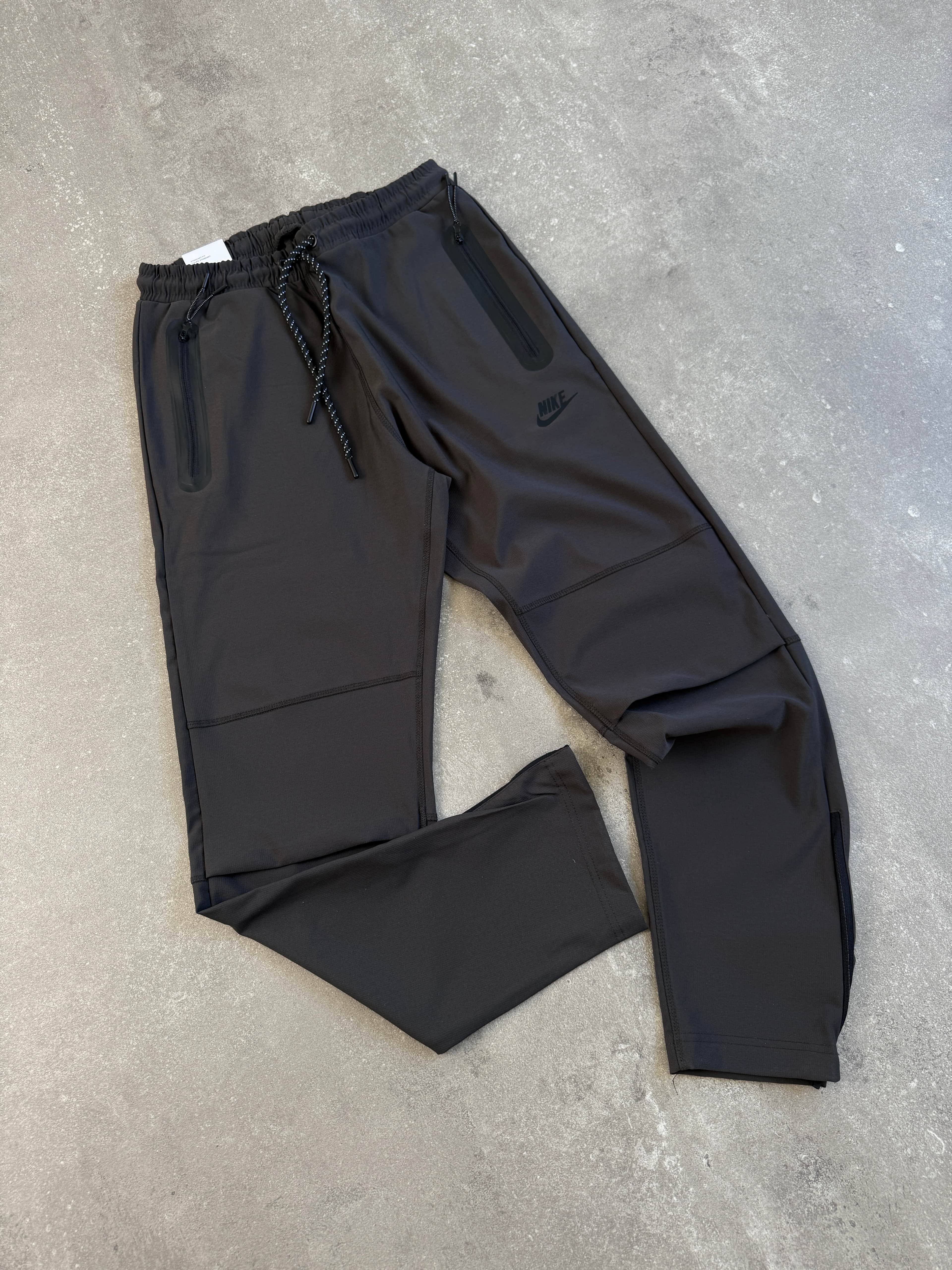 Nike  Tech Fleece Woven Windrunner Pants l N-1098 - Antrasit