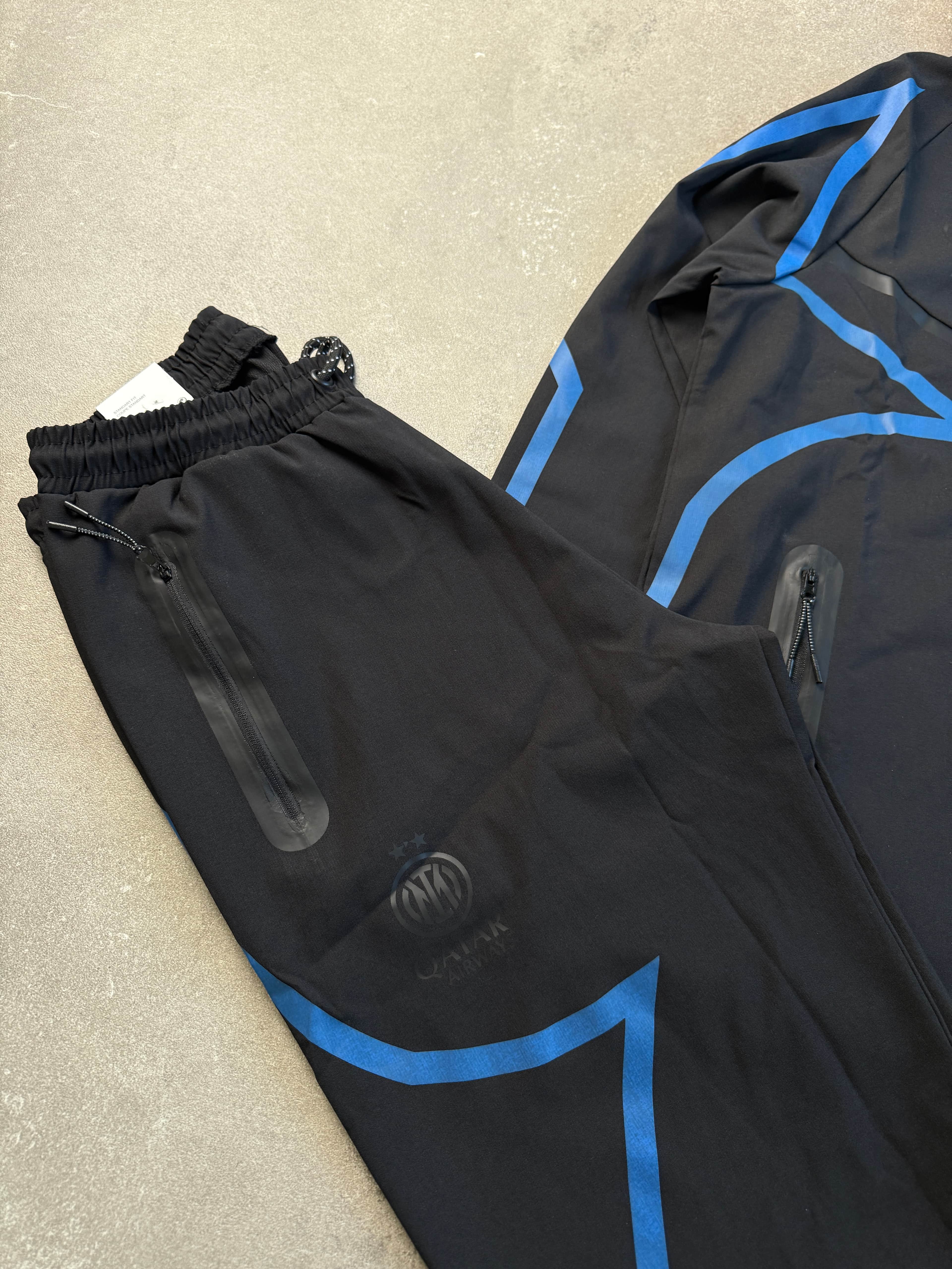 Nike Inter Milan 25/26 Tech Fleece Paraşüt Takım l N-1100