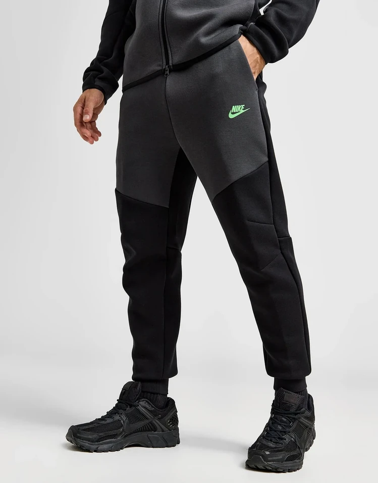 Nike  Tech Fleece Jogger  l  N-1110 - Siyah-Yeşil