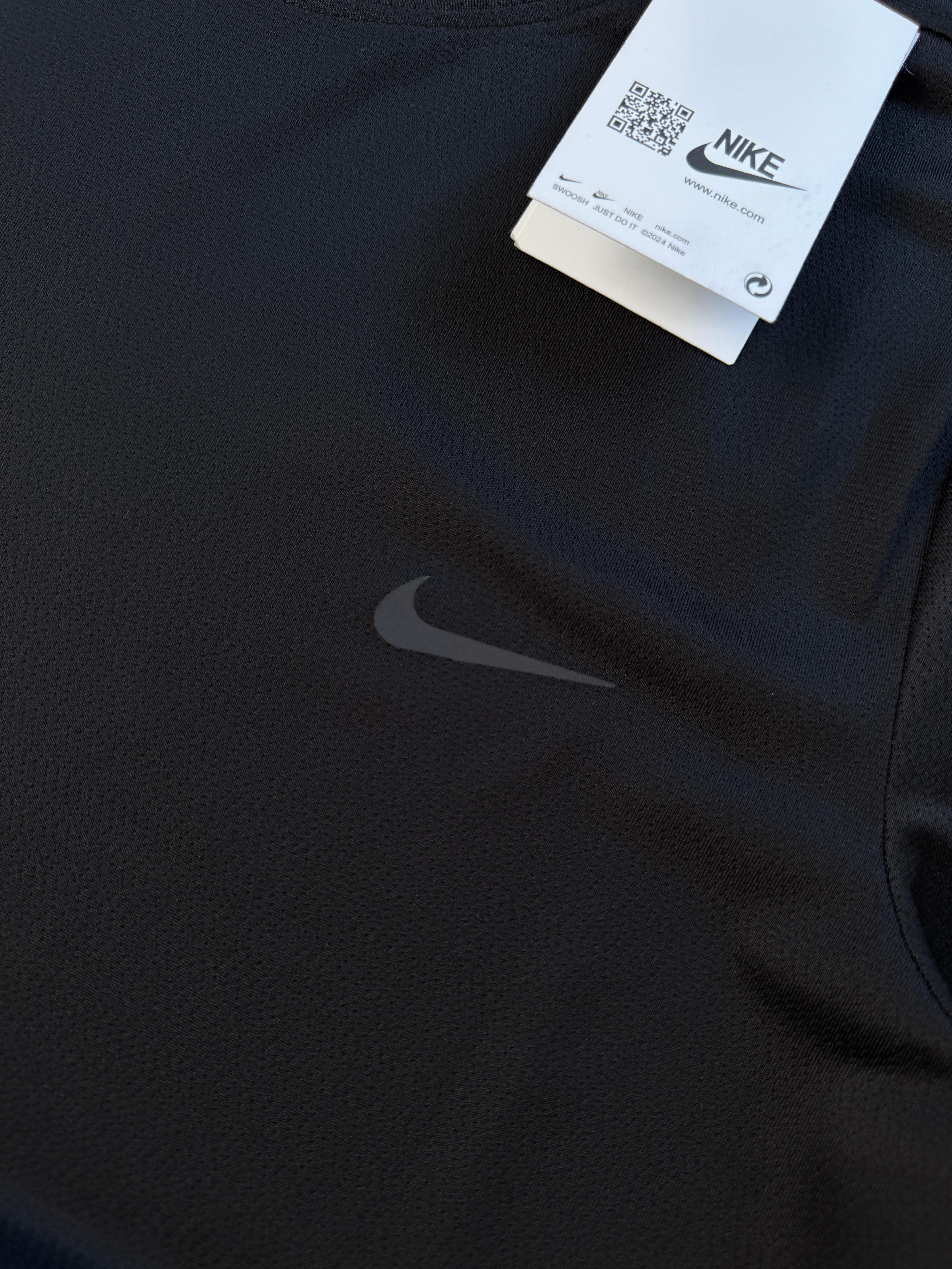 Nike Mini Logo Clima Kumaş İşleme T-Shirt |  N-1070