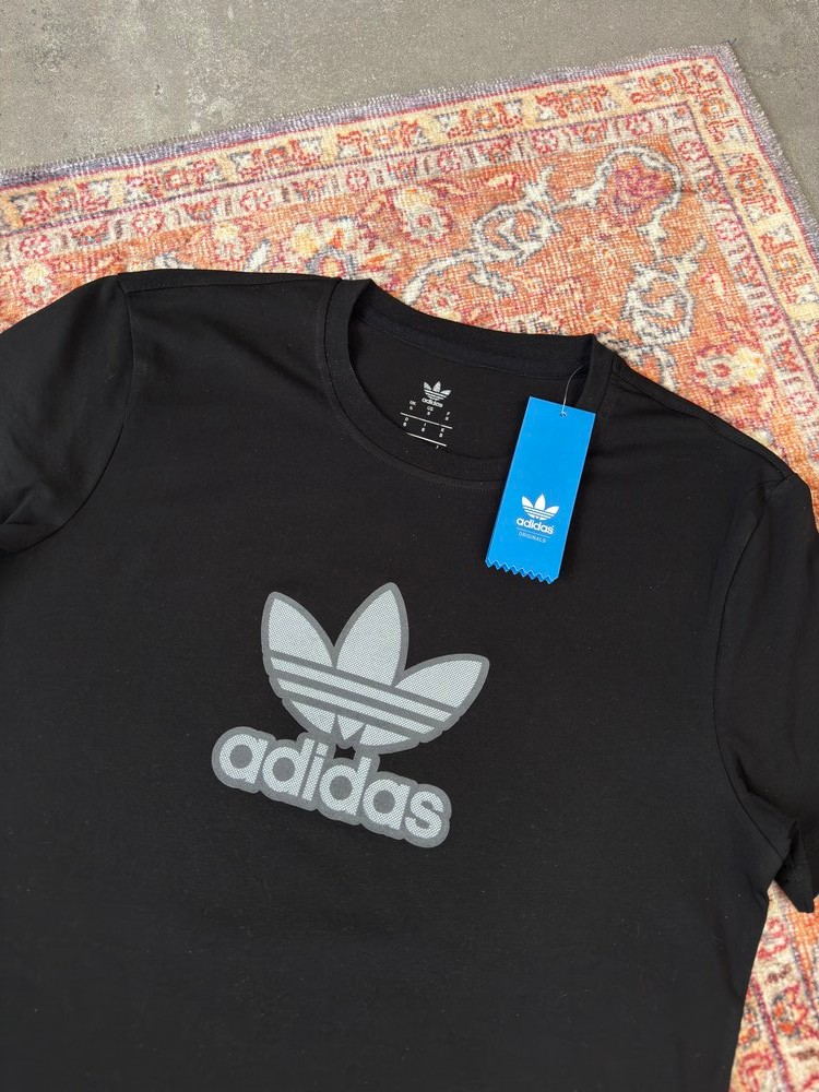 Adidas Basic Chest  Logo  T-Shirt | AD-1002