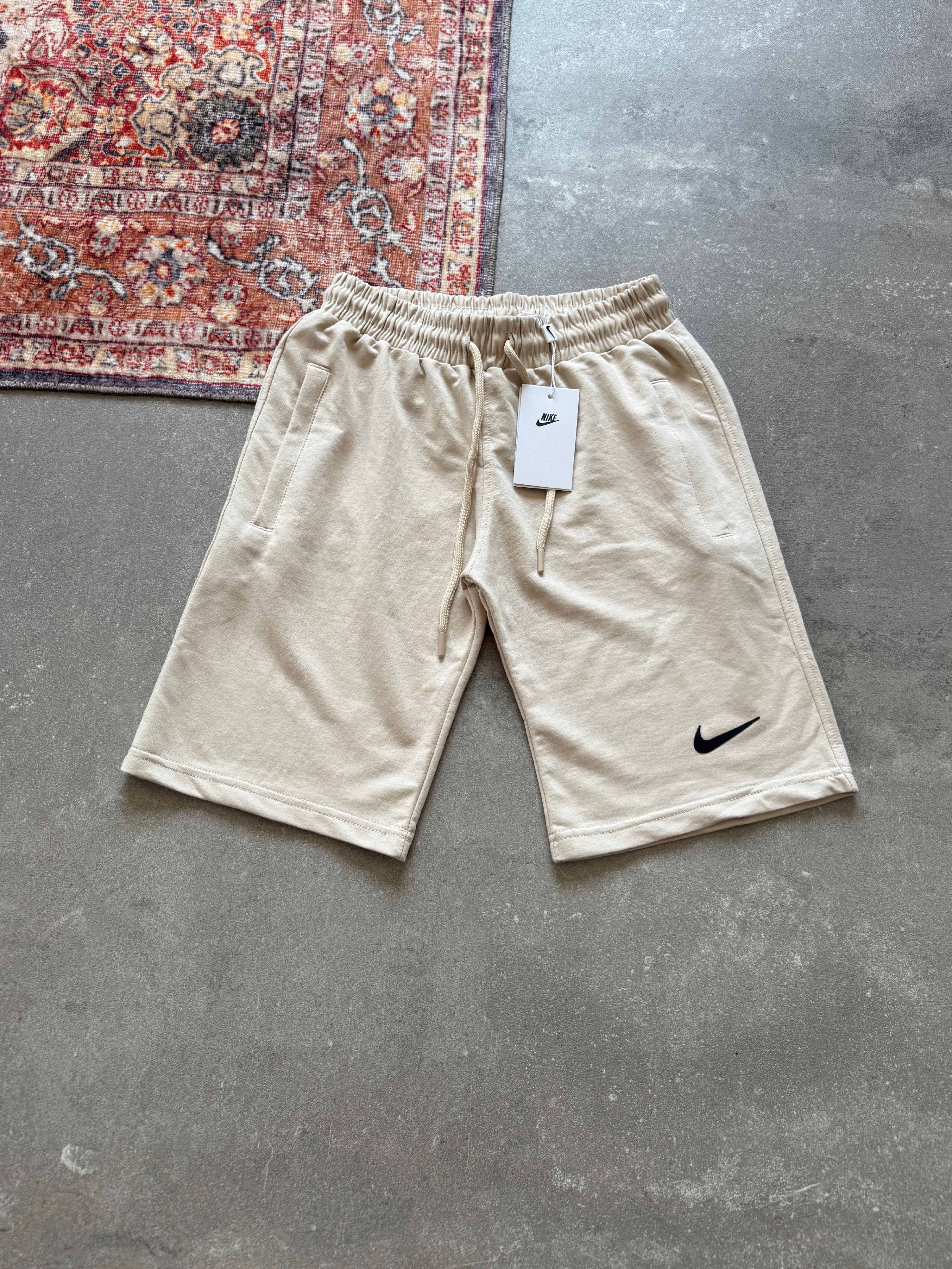 Nike Swoosh Logo  l Şort  N-1063 - Krem