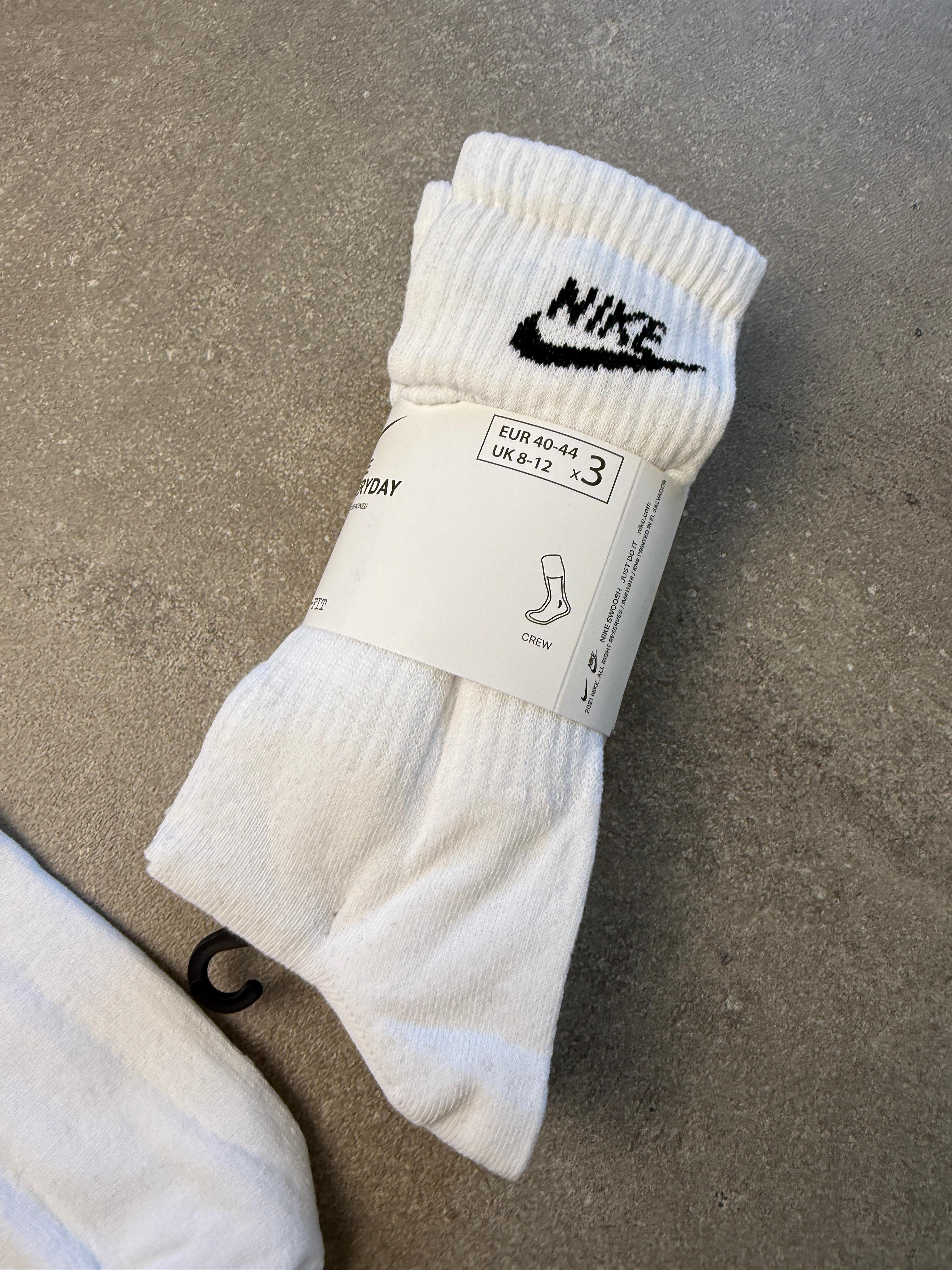 Nike  Everyday  Basic Uzun Çorap  l N-1056
