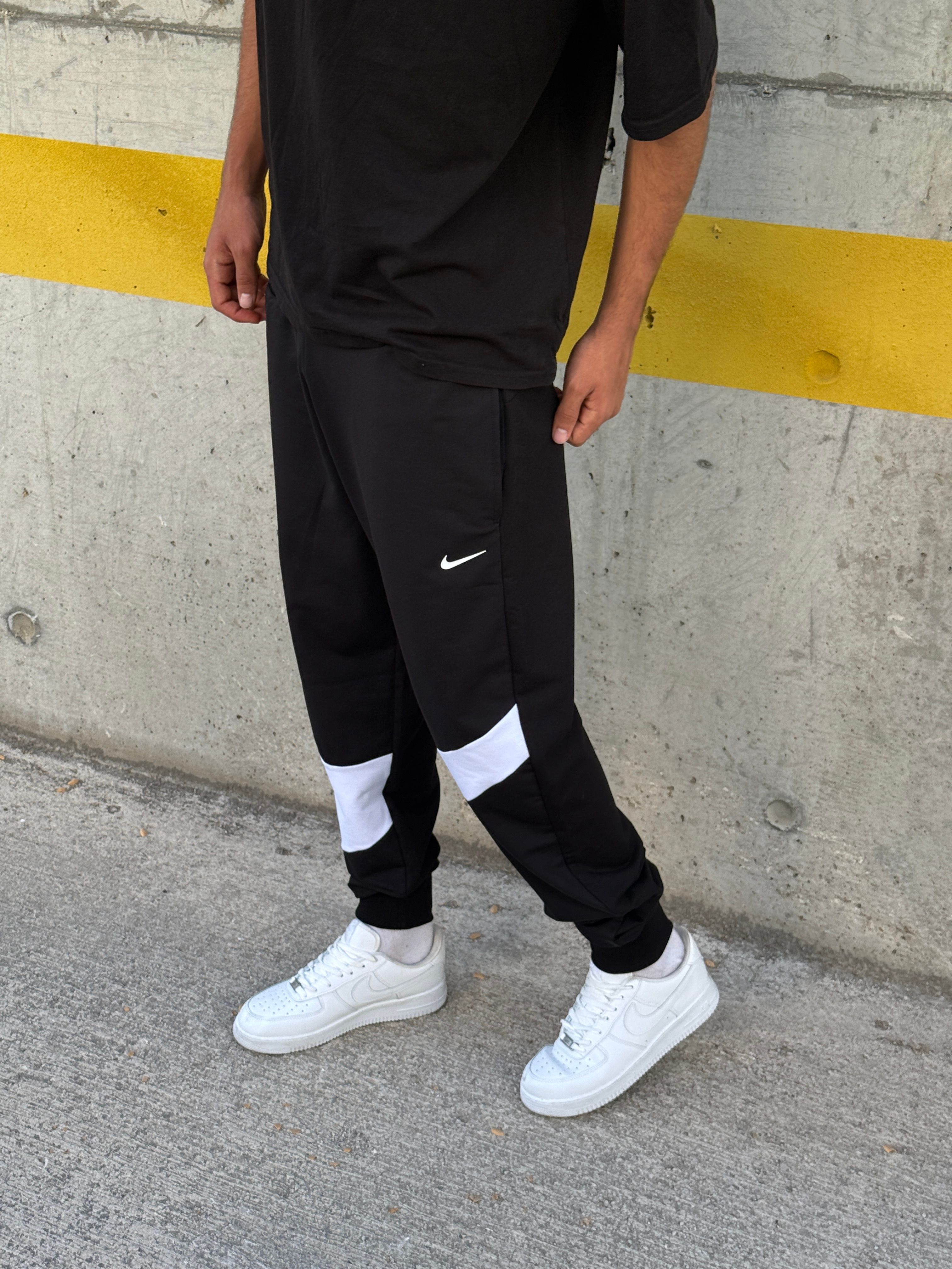 Nike 2025 Swoosh Logo Jogger  l  N-1091