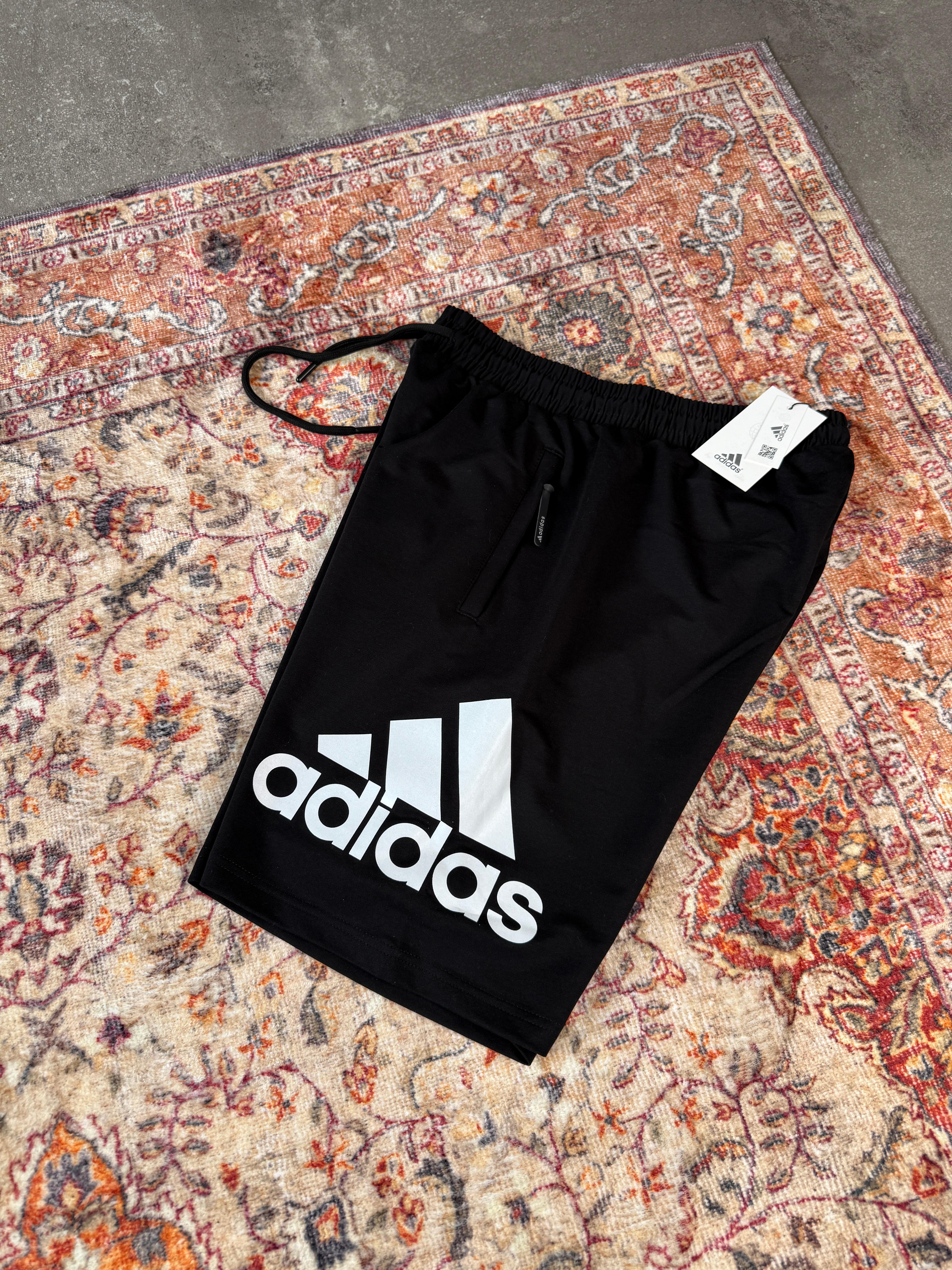 Adidas  Big Logo Şort l Siyah AD-1001