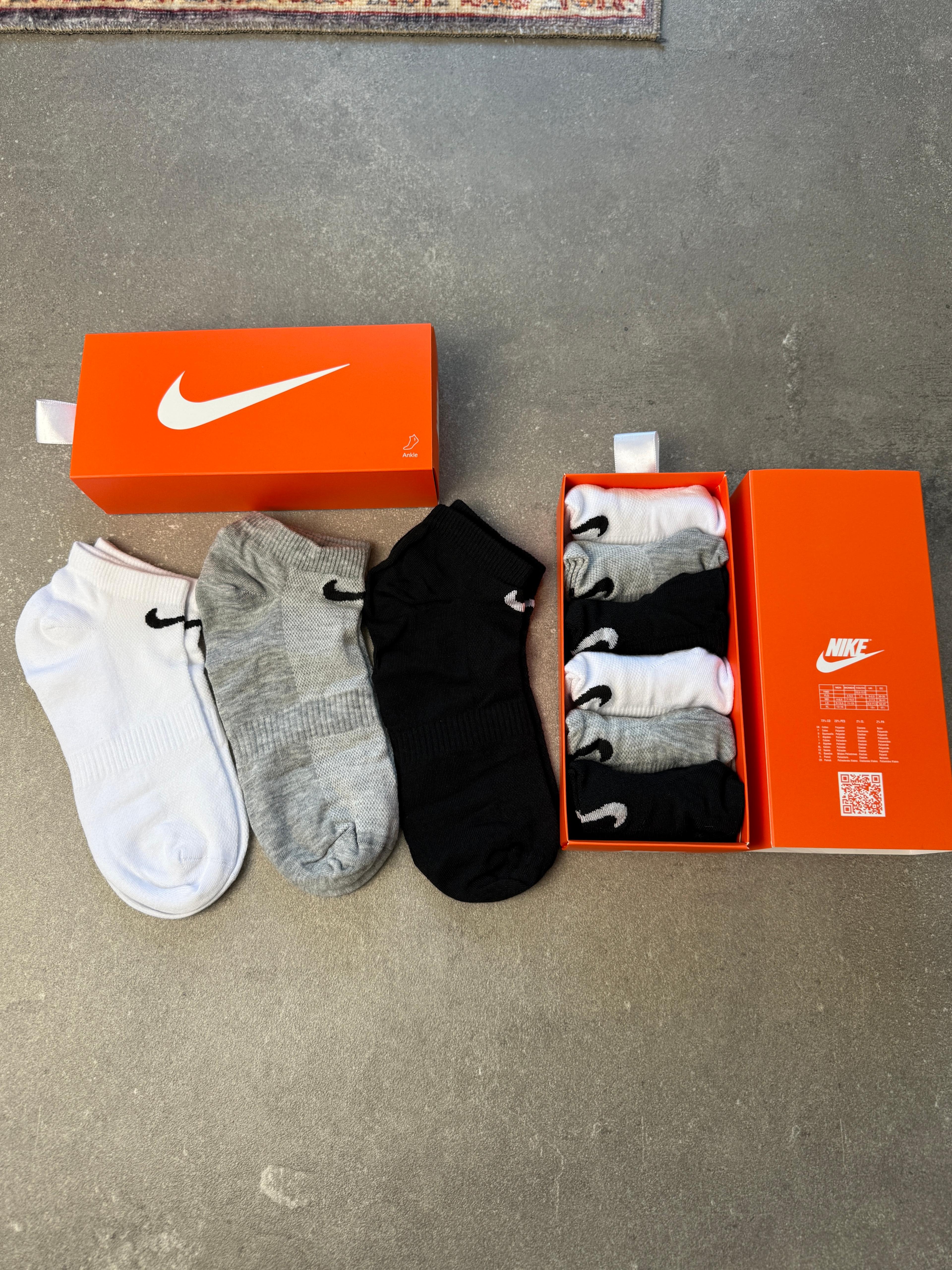 Nike Yeni Sezon Kutulu Kısa Bilek Çorap l N-1060