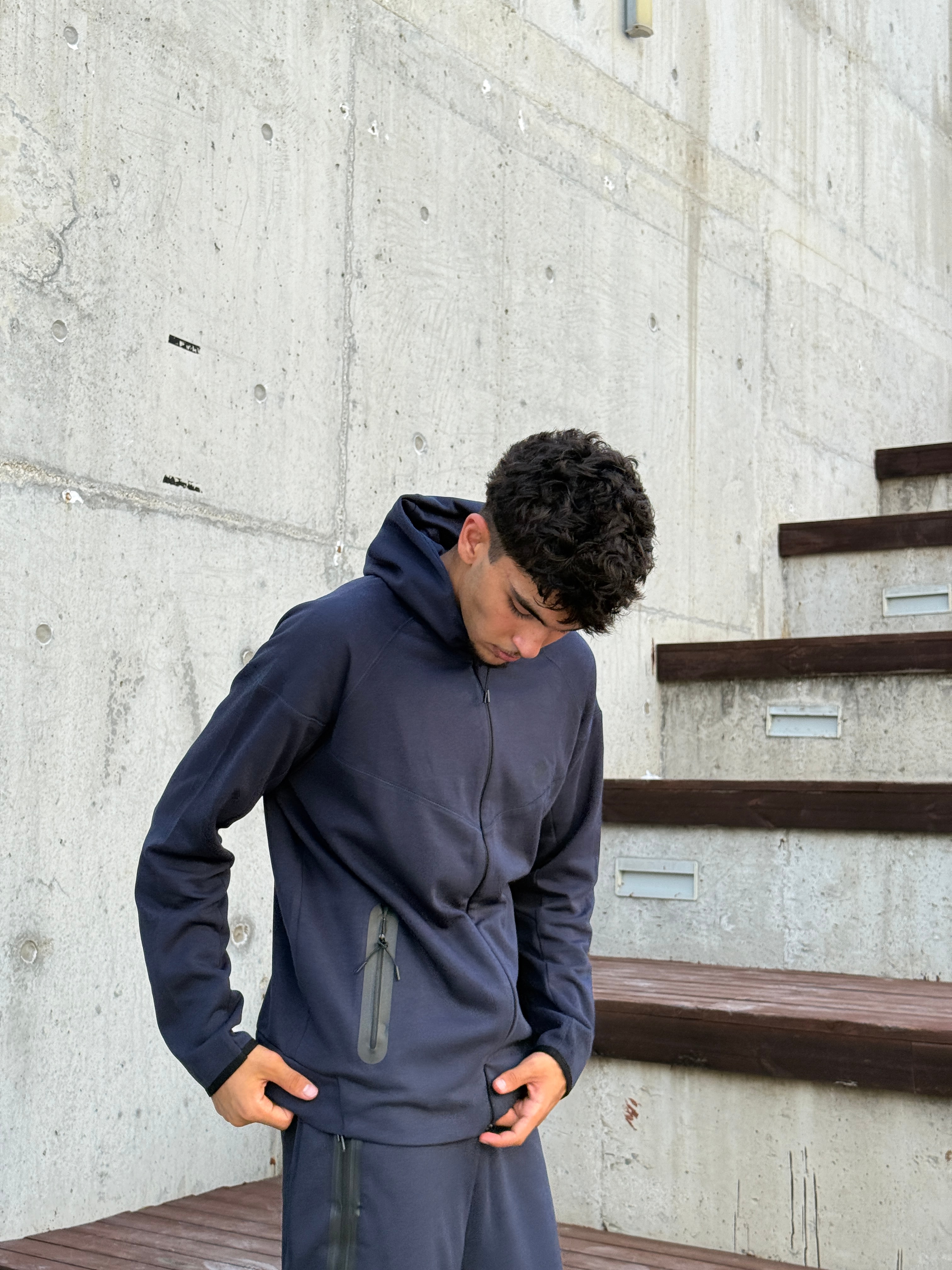 Nike  Tech Fleece Full Zip Hoodie l N-1092