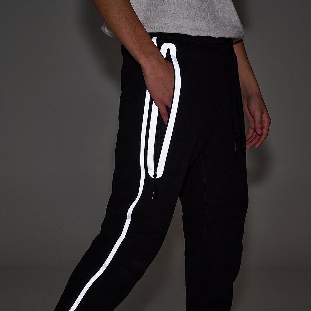 Nike Tech Fleece Reflective Essentials  Jogger  l  N-1022
