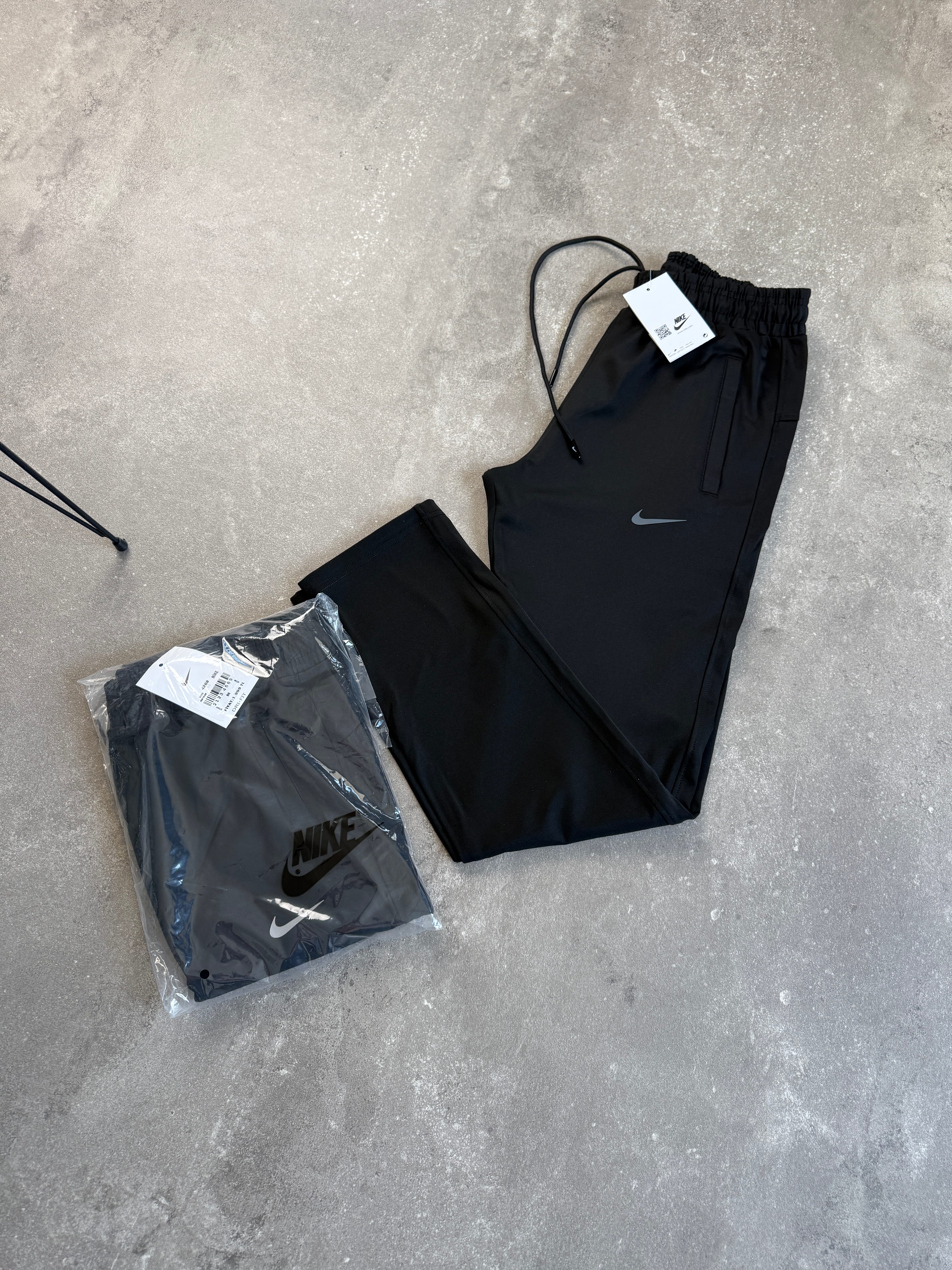 Nike Swoosh Scuba Kumaş Düz Paça Eşofman Altı l  N-1108 - SİYAH