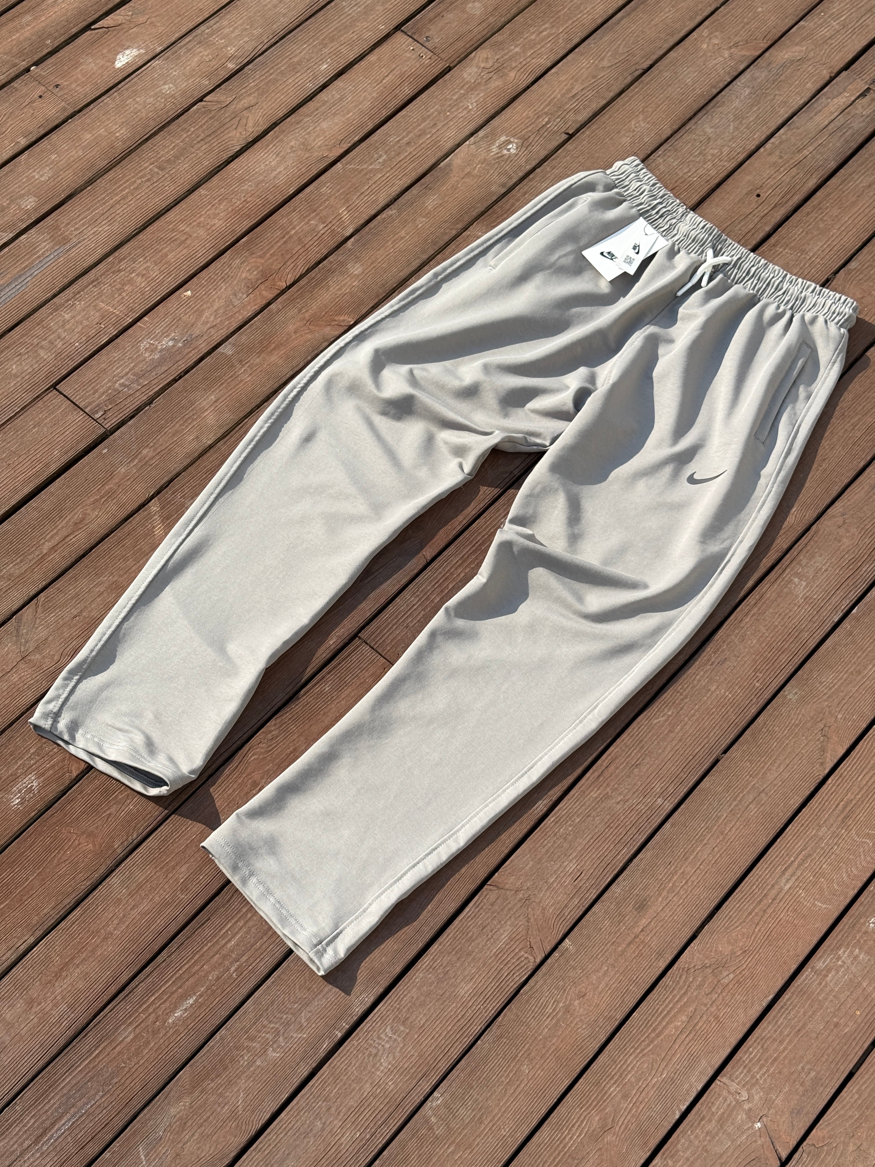 Nike Swoosh Loose  Fit Düz Paça Eşofman    | N-1093 - Taş Gri