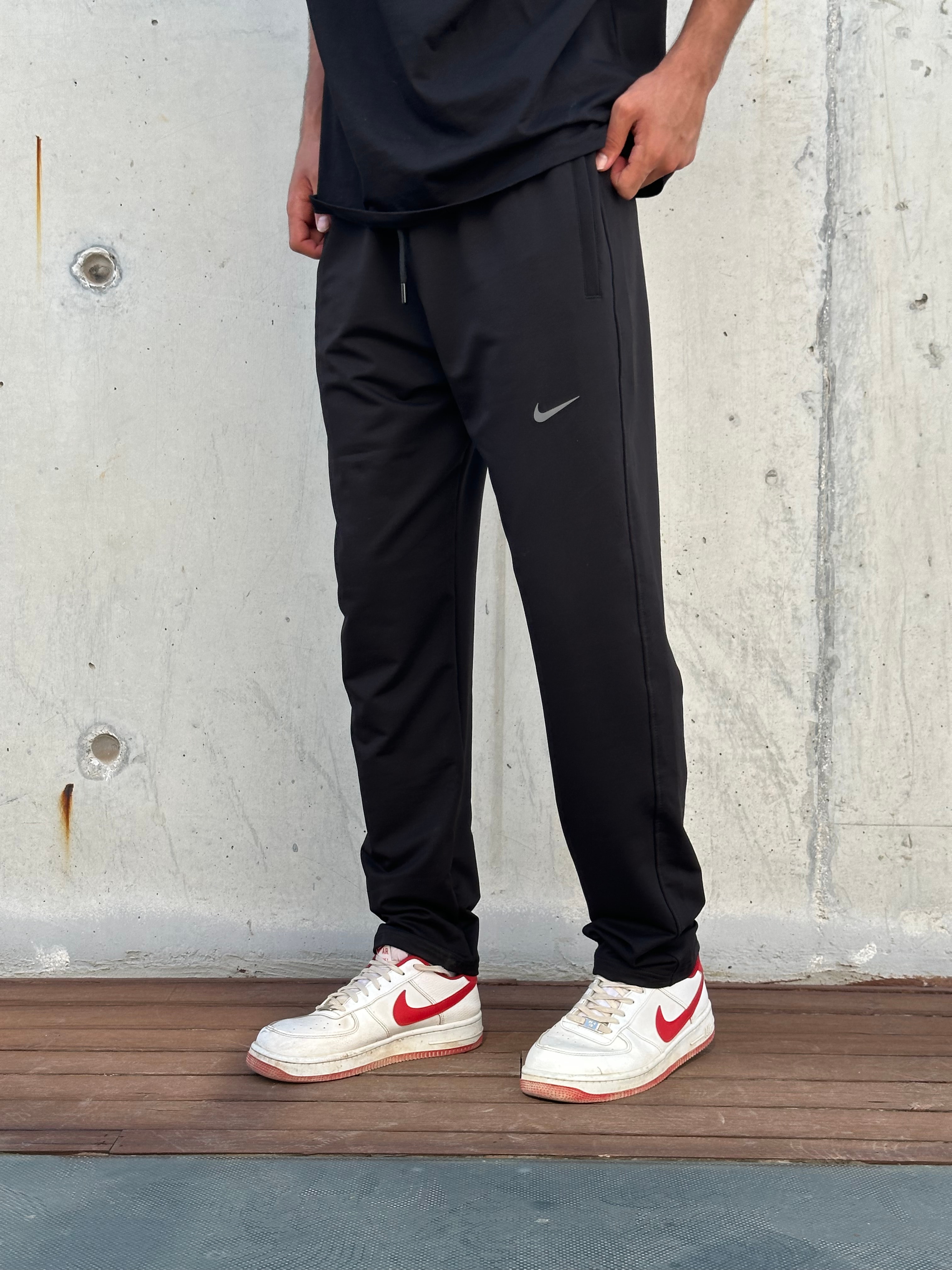 Nike Swoosh Loose  Fit Düz Paça Eşofman    | N-1093