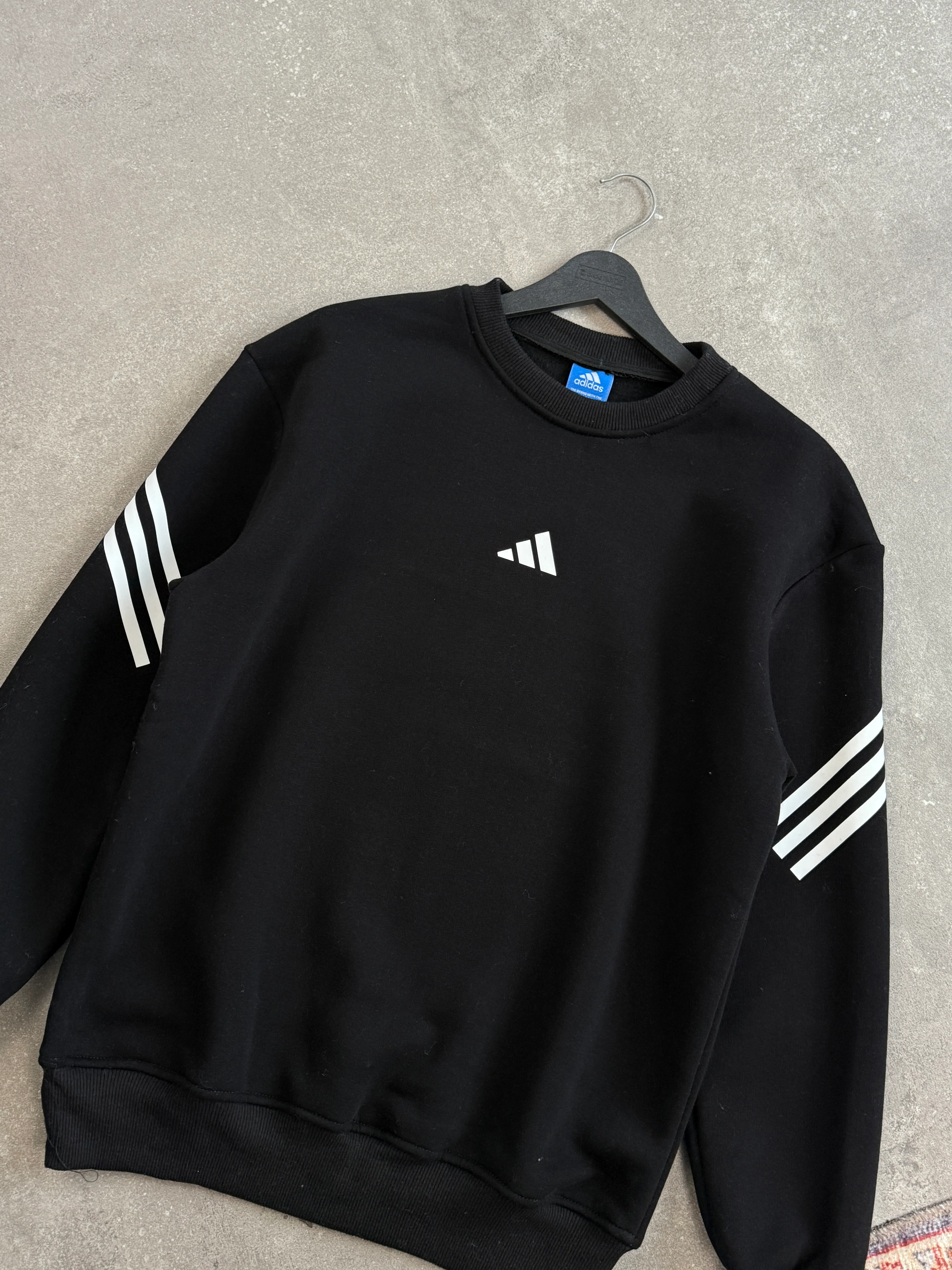 Adi*** Arm Striped Oversized Sweatshirt l AD-1102