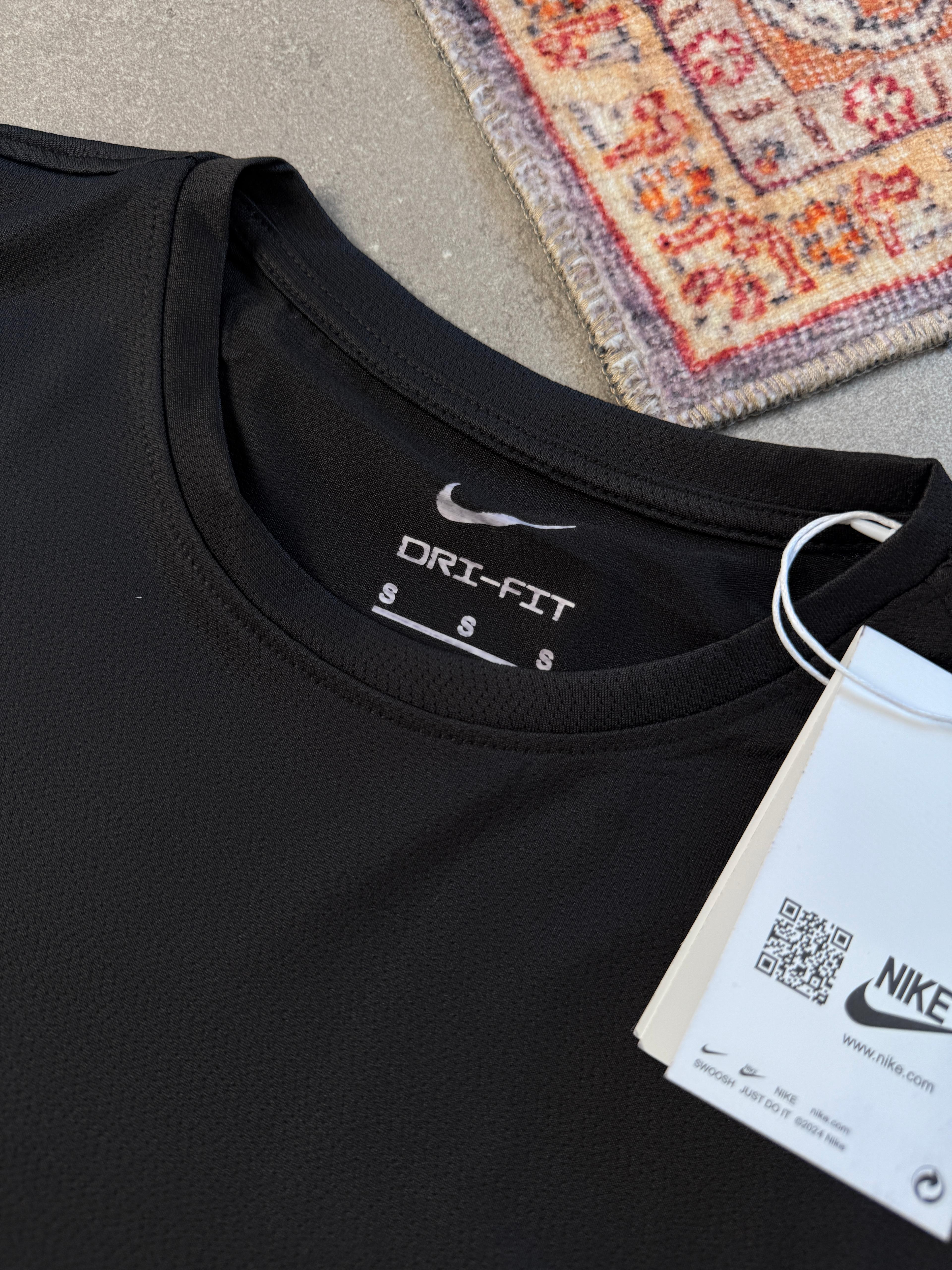 Nike Mini Logo Clima Kumaş İşleme T-Shirt |  N-1070