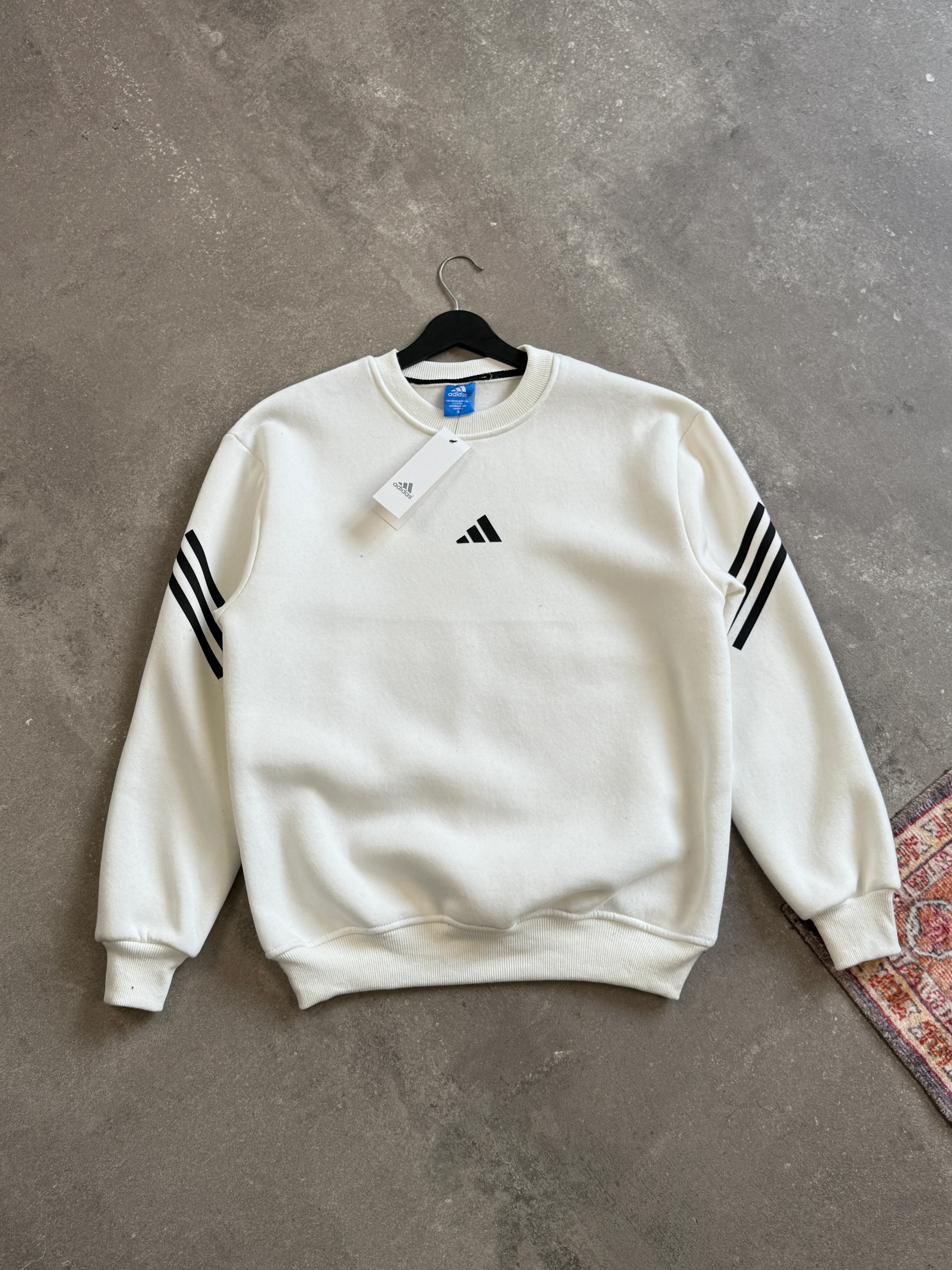 Adi*** Arm Striped Oversized Sweatshirt l AD-1102 - Beyaz