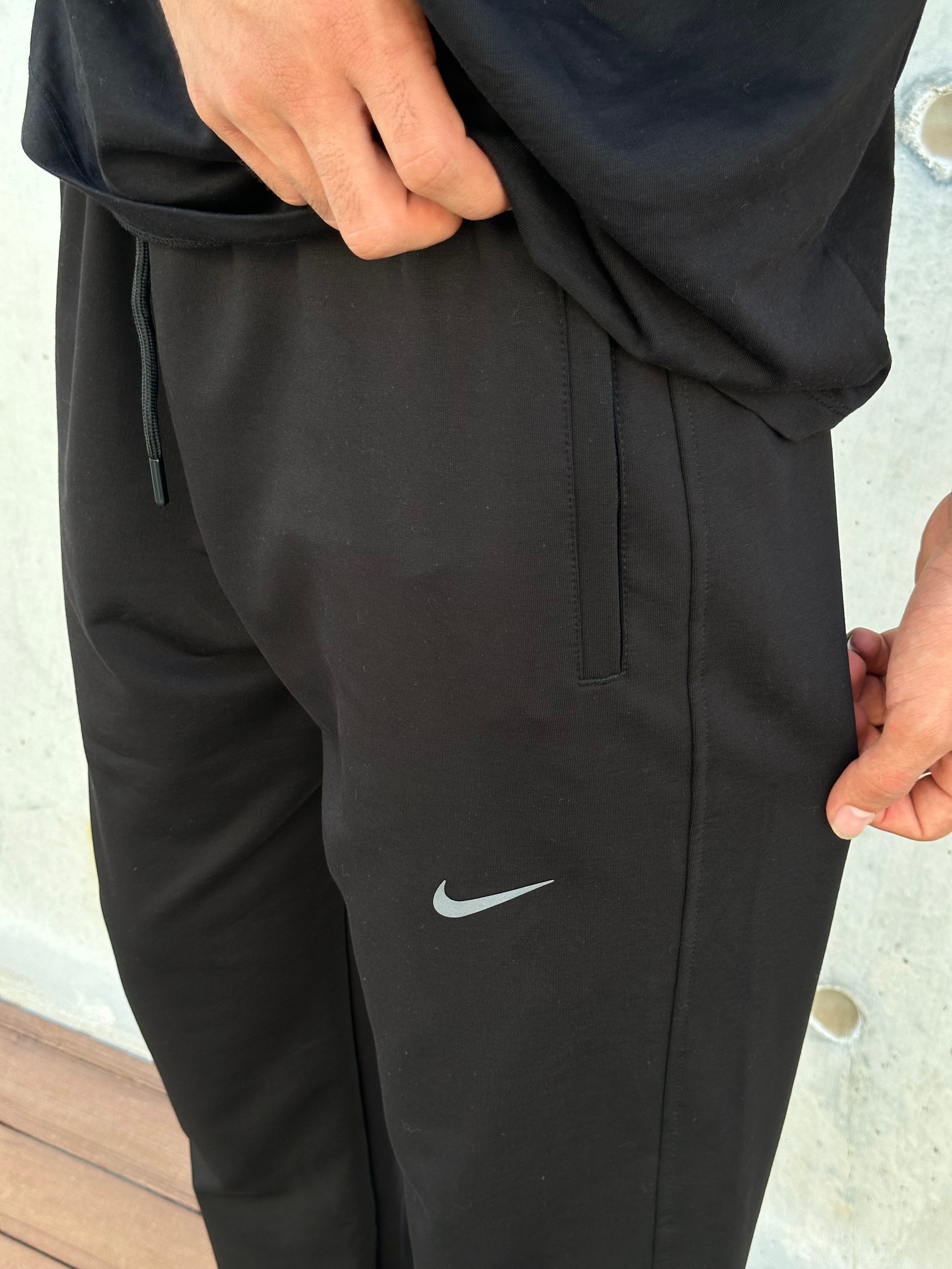 Nike Swoosh Loose  Fit Düz Paça Eşofman    | N-1093