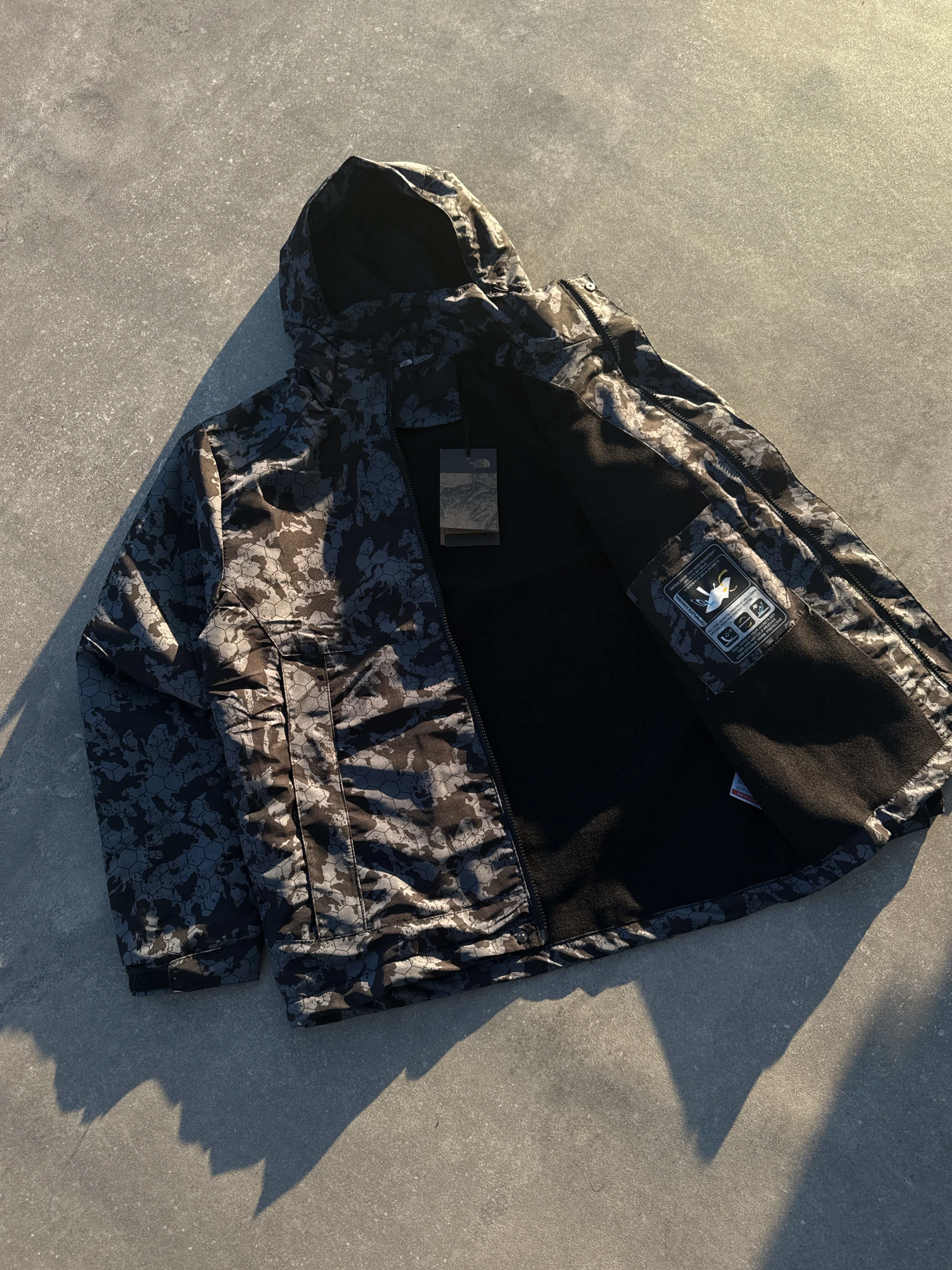 The N.F. Desenli Premium İçi Polarlı Mont l O-1007