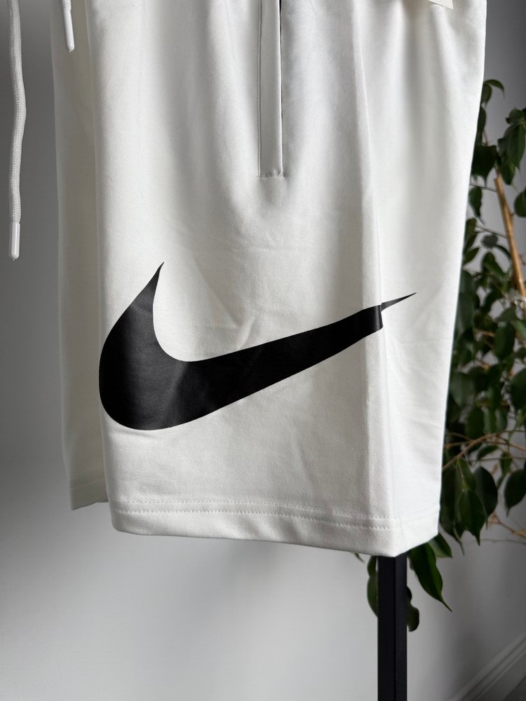 Nike Big Swoosh   l Şort  N-1015