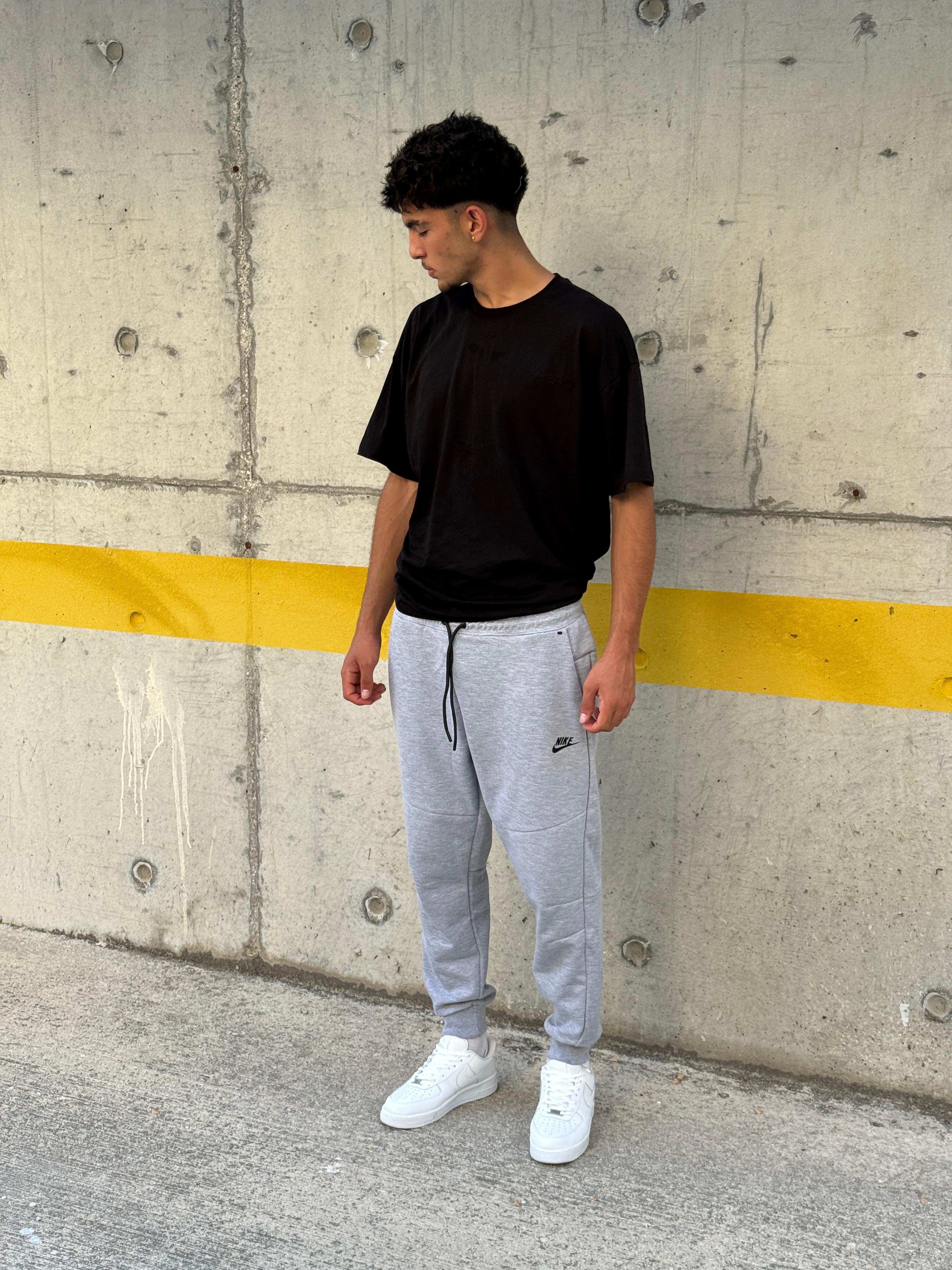 Nike 2025 Tech Fleece Jogger  l  N-1088 - Gri