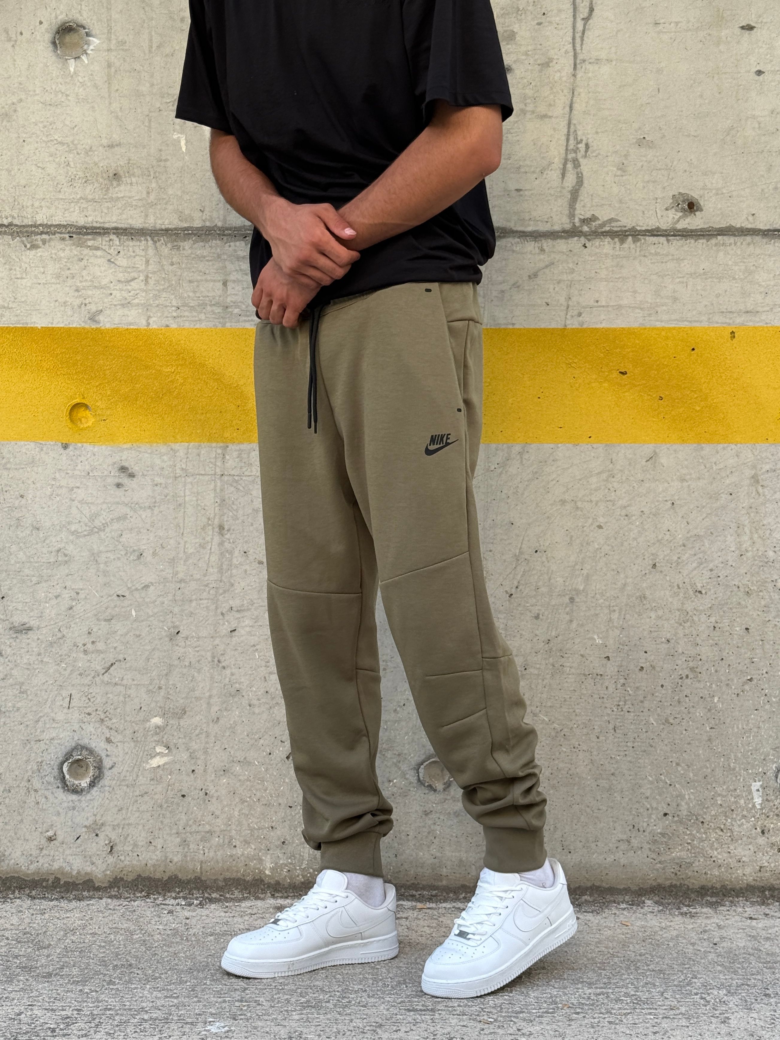 Nike 2025 Tech Fleece Jogger  l  N-1088 - Haki