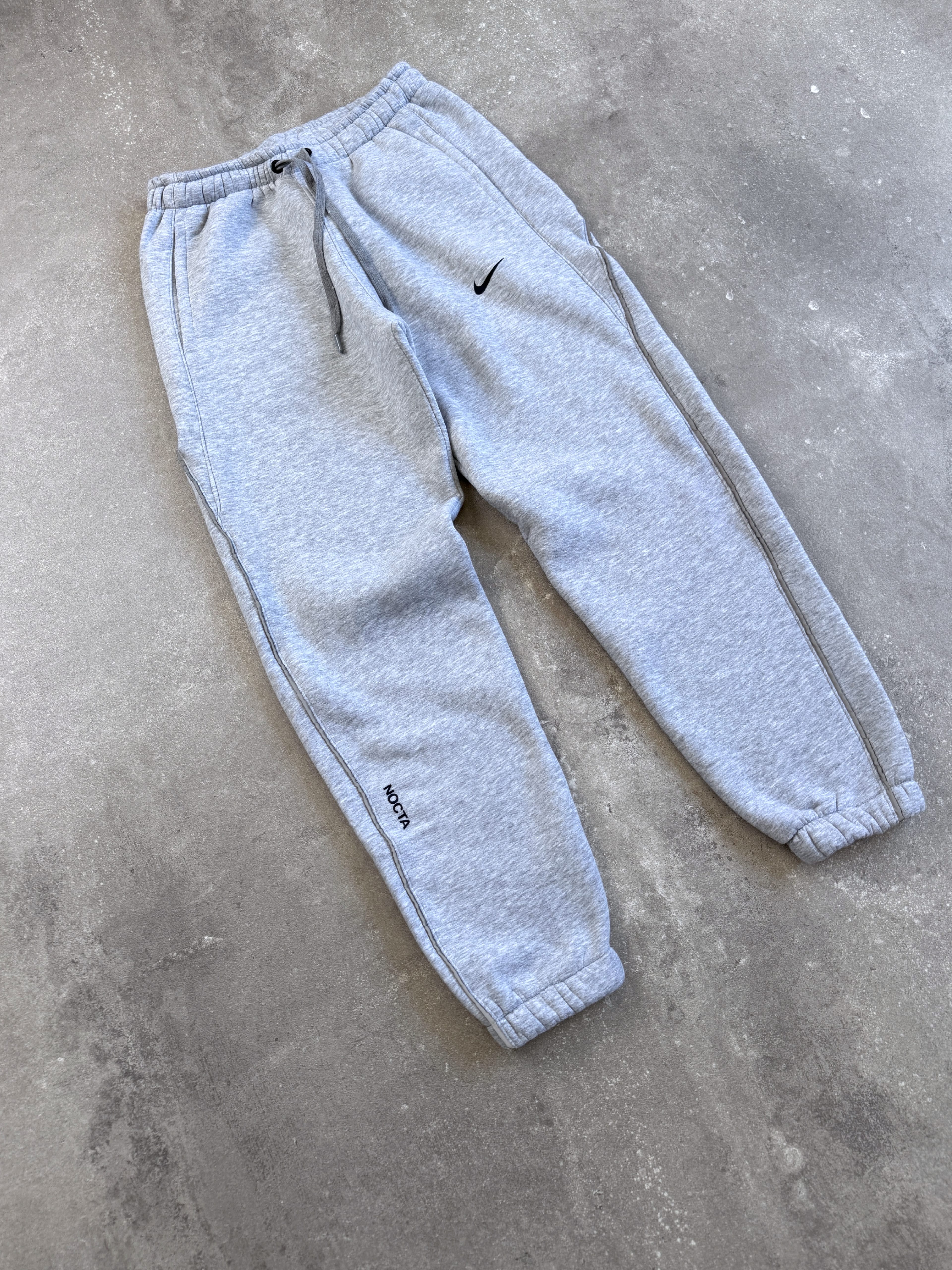 Nike x NOCTA  Reflective Fleece Jogger l N-1095 - Gri