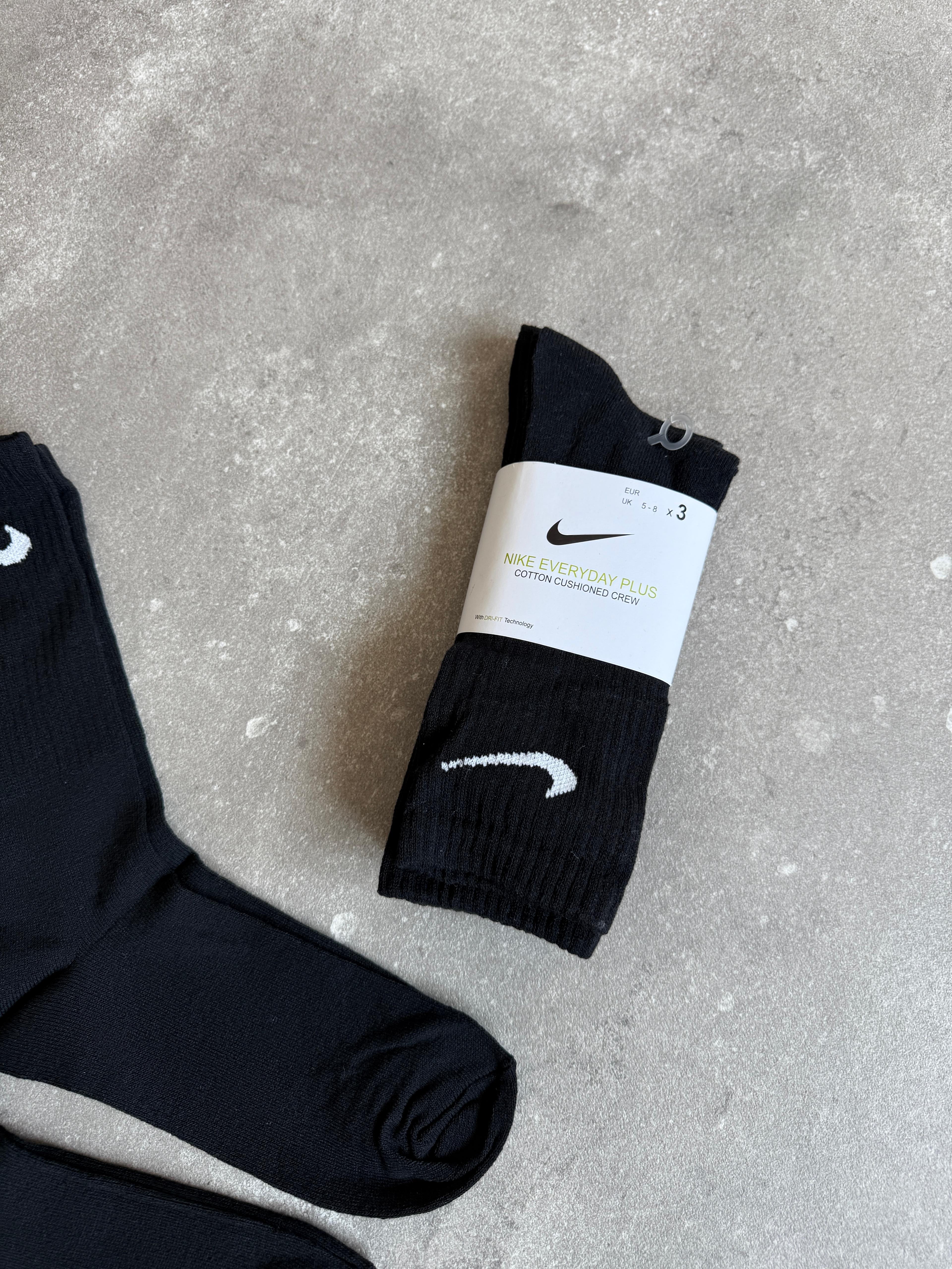 Nike  Everyday  Basic Uzun Çorap  l N-1041