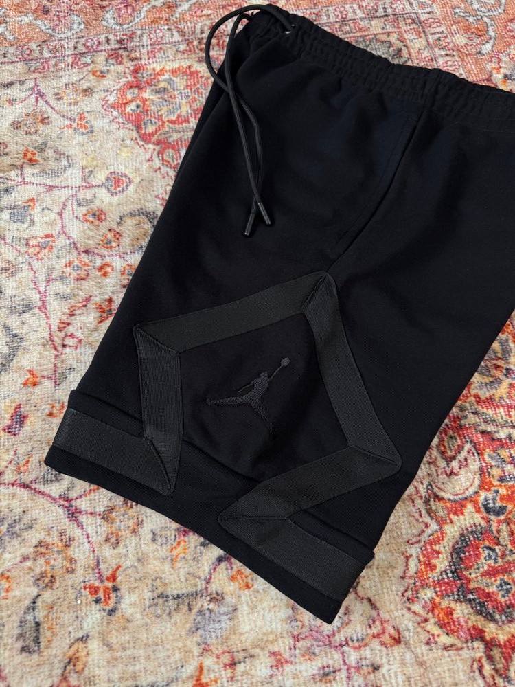 Nike Jord** Diamond  Logo  l Şort  Füme JR-1001