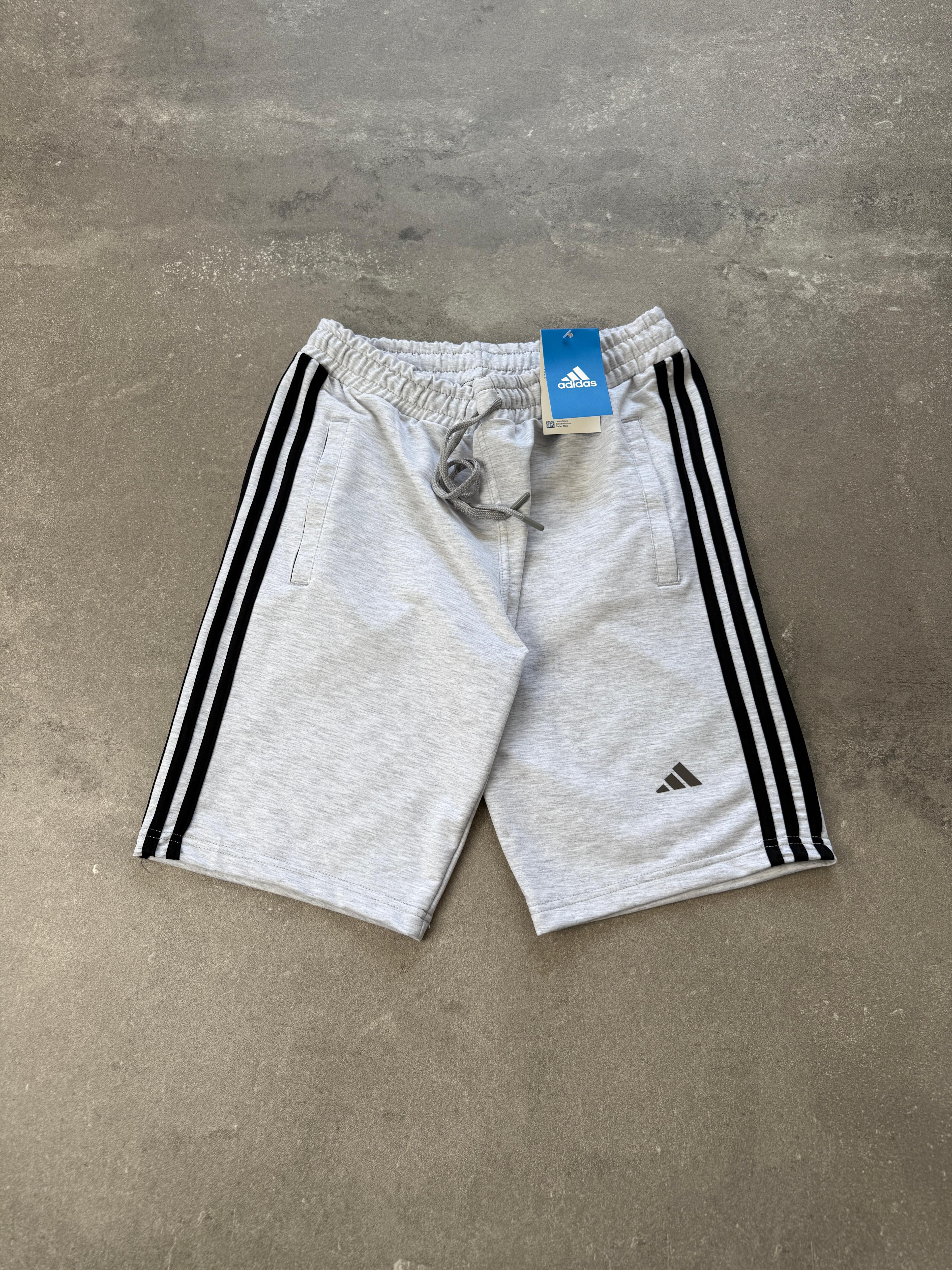 Adidas 3 Side Stripes  Şort l  Gri AD-1003