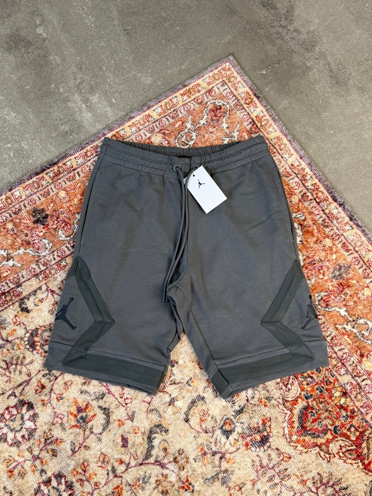 Nike Jord** Diamond  Logo  l Şort  Füme JR-1001 - Füme