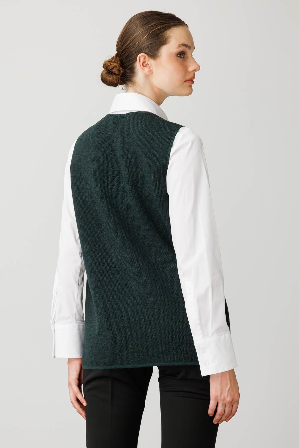 Kadın Sıfır Yaka Önü Nakış İşlemeli Yün Yelek 25001