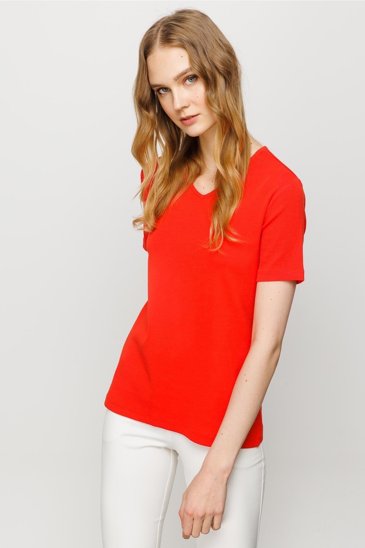 Kadın V Yaka Kaşkorse Pamuk T-shirt 23753