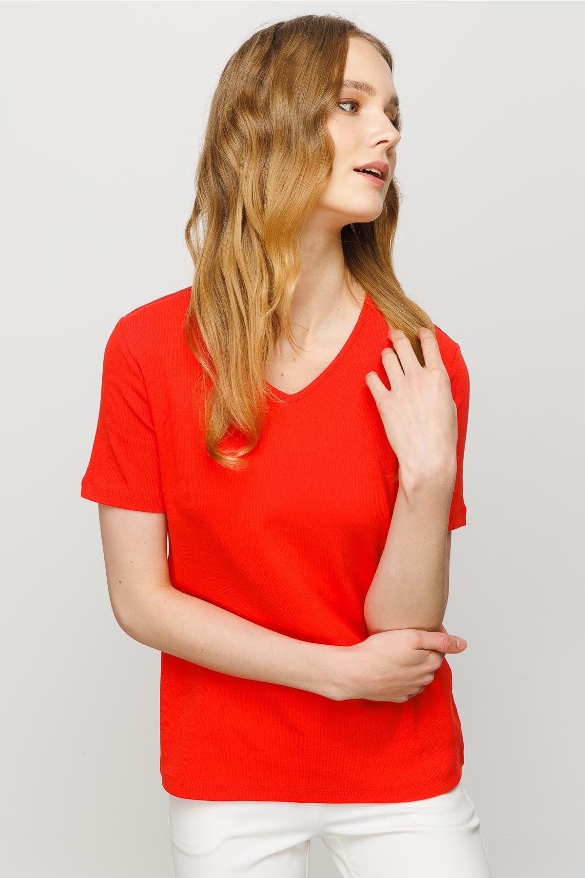 Kadın V Yaka Kaşkorse Pamuk T-shirt 23753