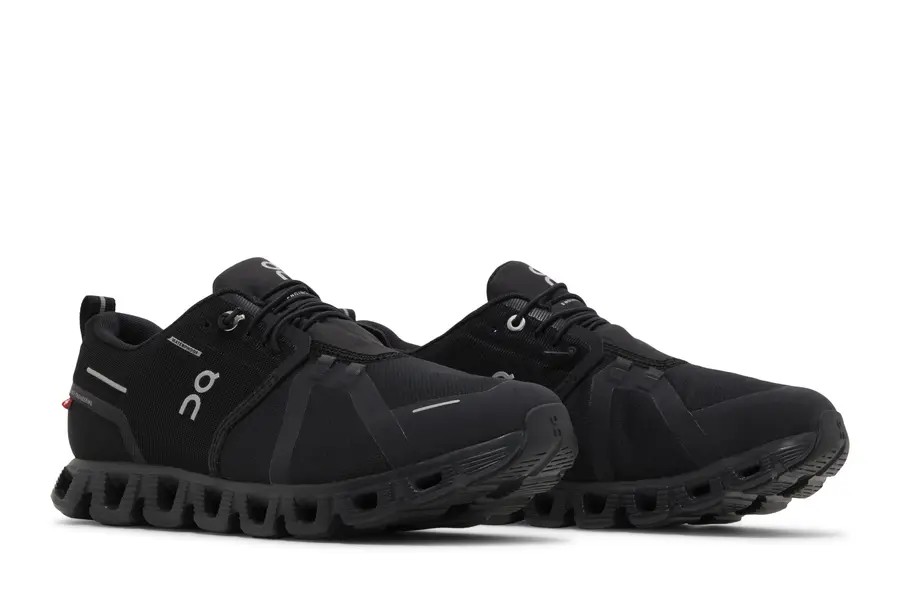 On Running Cloud 5 Waterproof All Black (Women's)