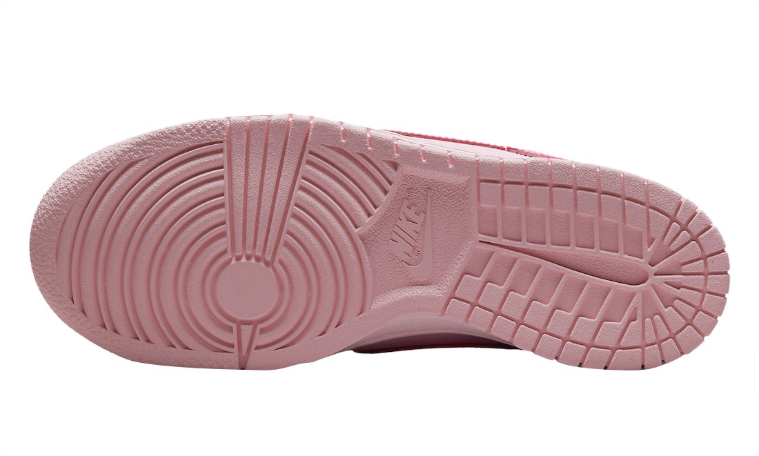 Nike Dunk Low Triple Pink (GS)