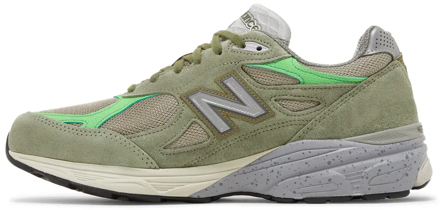New Balance 990v3 MiUSA Patta Keep Your Family Close