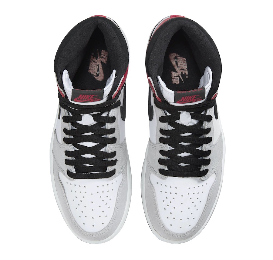Air Jordan 1 High OG Light Smoke Grey