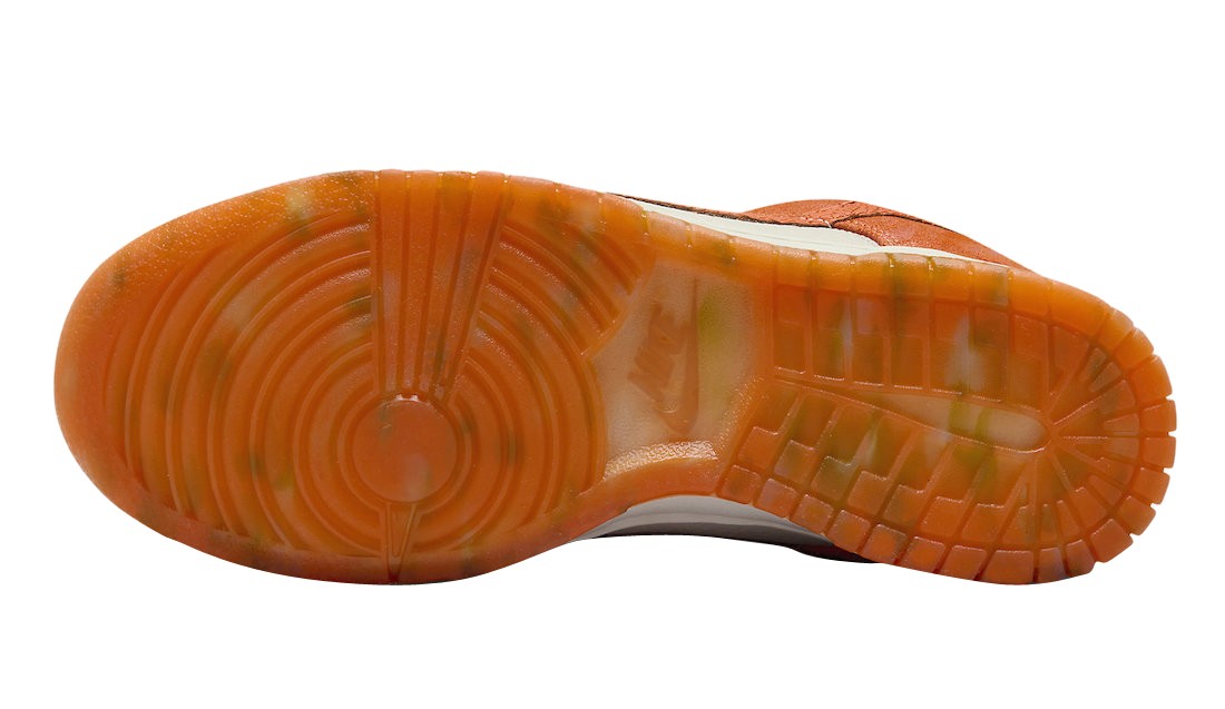 Nike Dunk Low Cracked Orange (W)