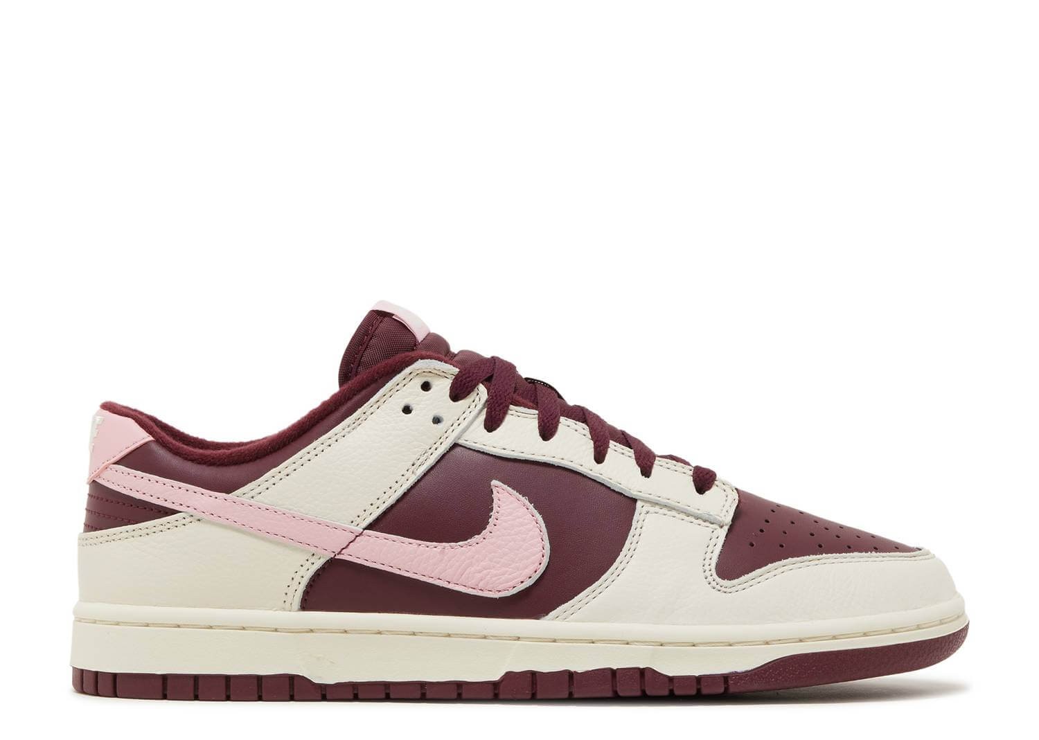 Nike Dunk Low Valentine’s Day