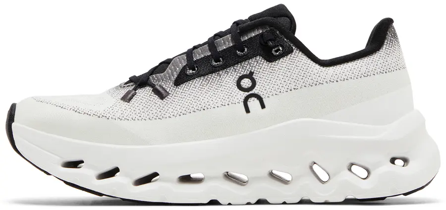 On Running Cloudtilt Black Ivory (Women's)