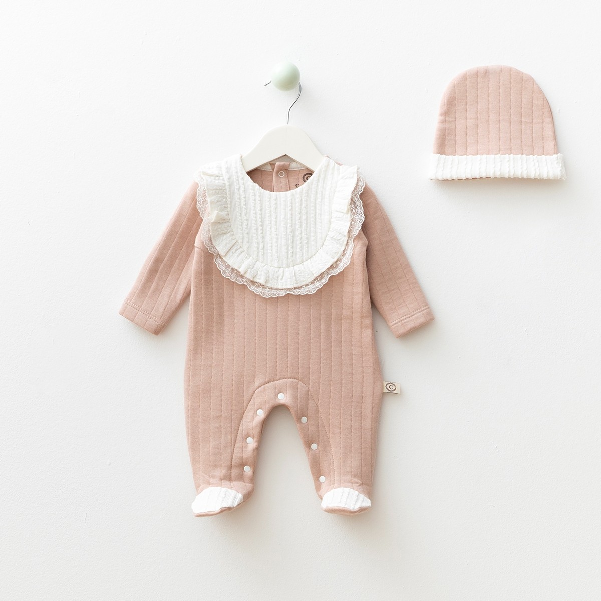 Kız Bebek Kapitone Güpürlü Şapkalı Tulum Set