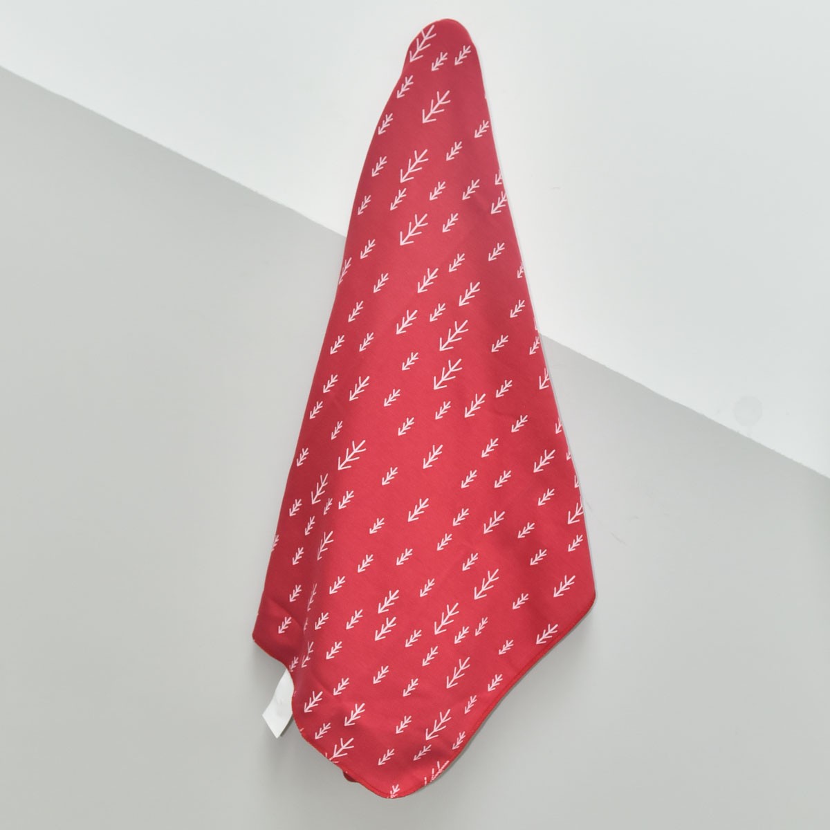 Ok Baskılı Bebek 80x90 cm Battaniyesi (Kırmızı-Mavi-Yeşil-Tarçın) 