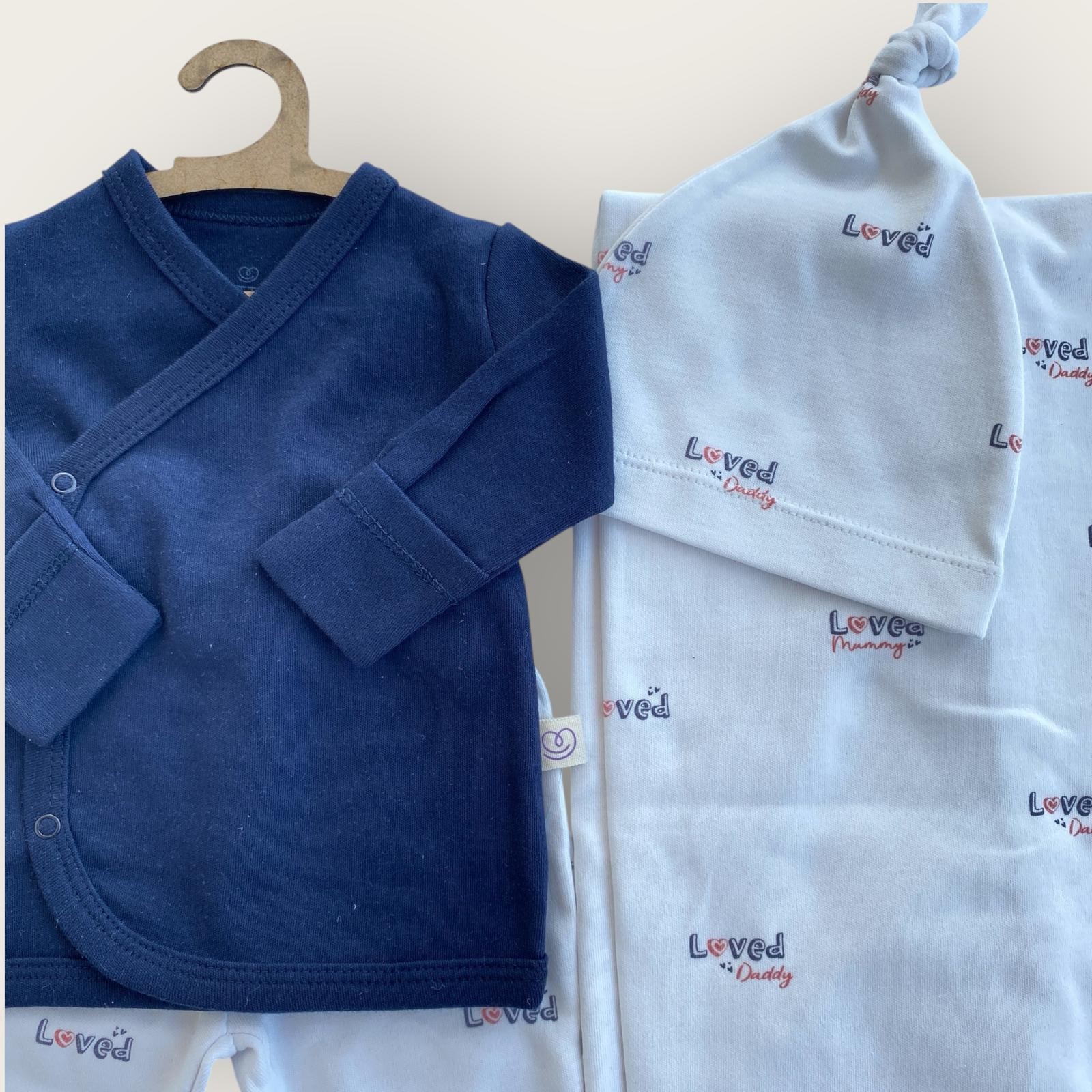 4'lü Mommy Loved Dady Organik Hastane Çıkışı