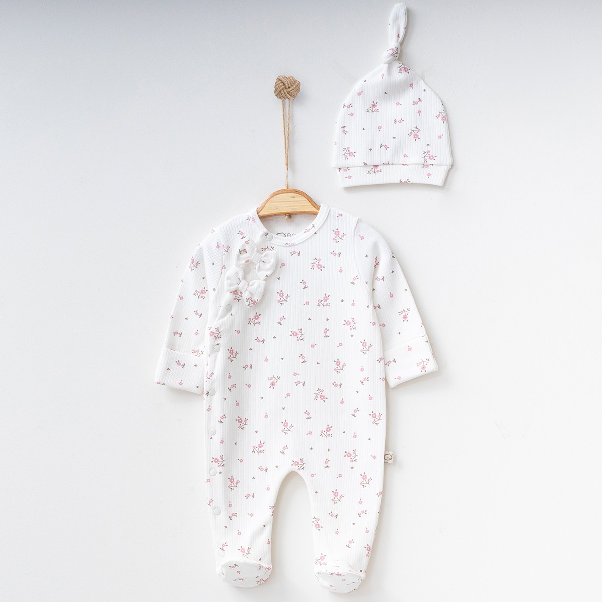 2'li Kız Bebek Çiçek Desen Tulum Şapka Set (Ekru-Somon) 