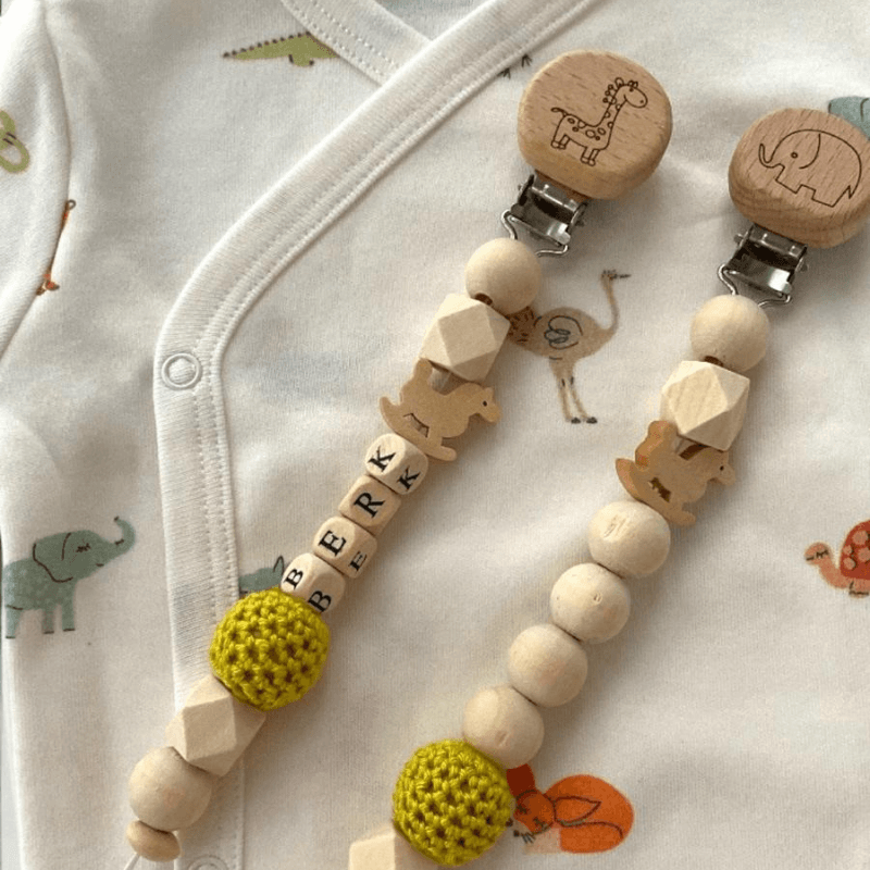 10'lu Jr. Animals Hastane Çıkışı, Patik, Bambu Çorap ve Emzik Zinciri Yeni Doğan Set