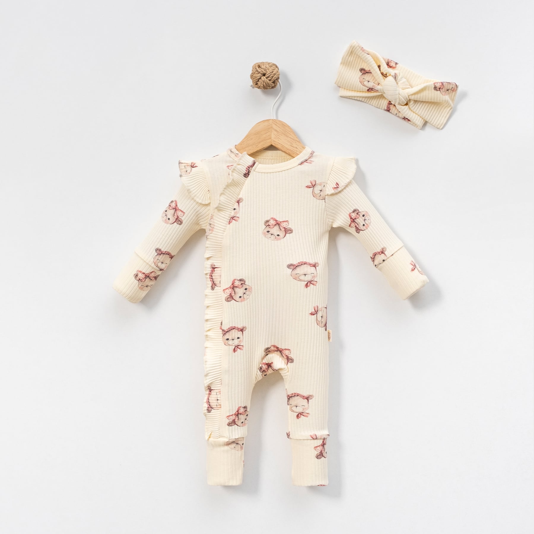 2'li Kız Bebek Ayıcık Desenli Fırfır Detaylı Tulum ve Bandana Set 