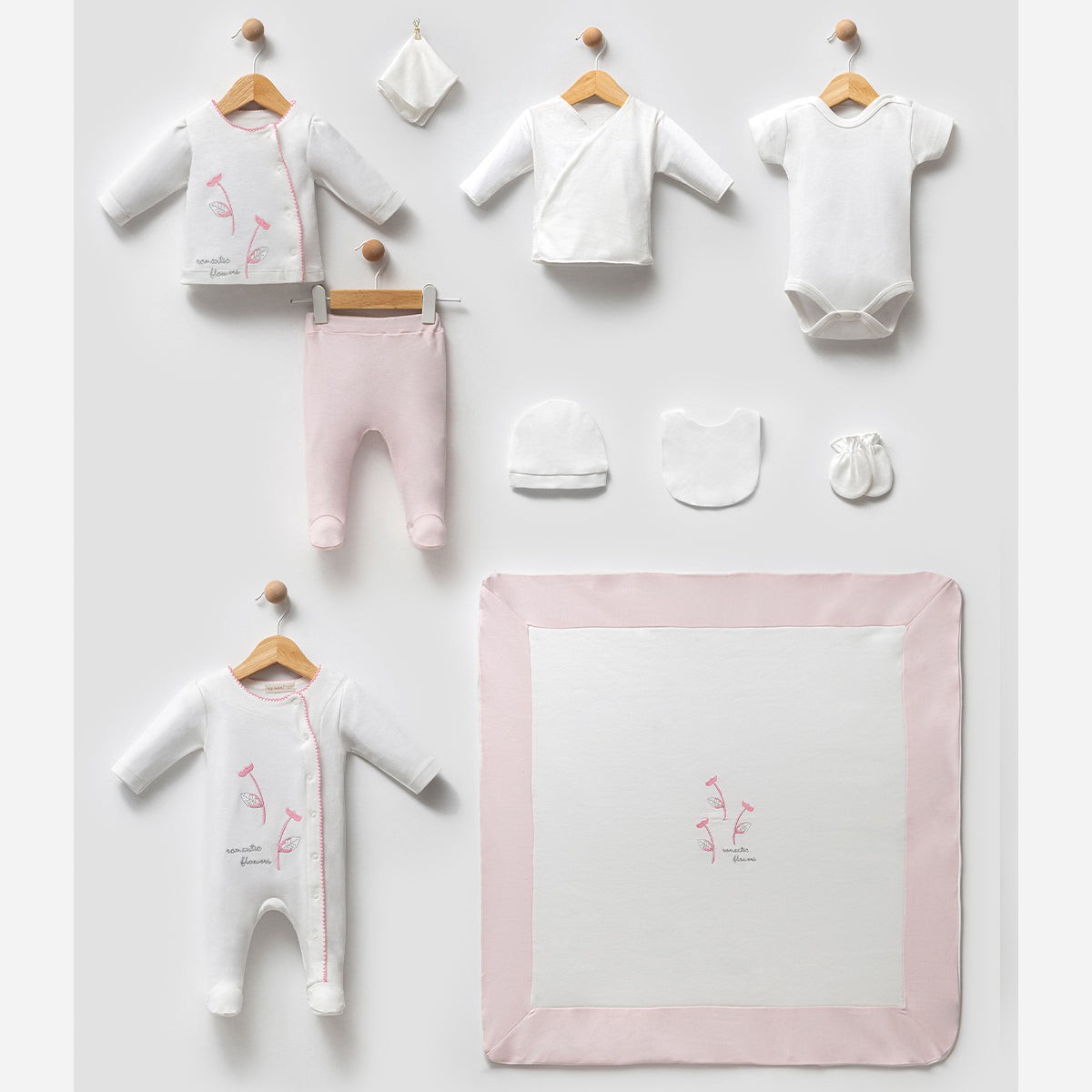 10'lu Kız Bebek Lale Nakışlı Hastane Çıkışı Set (Bej-Pembe-Somon)