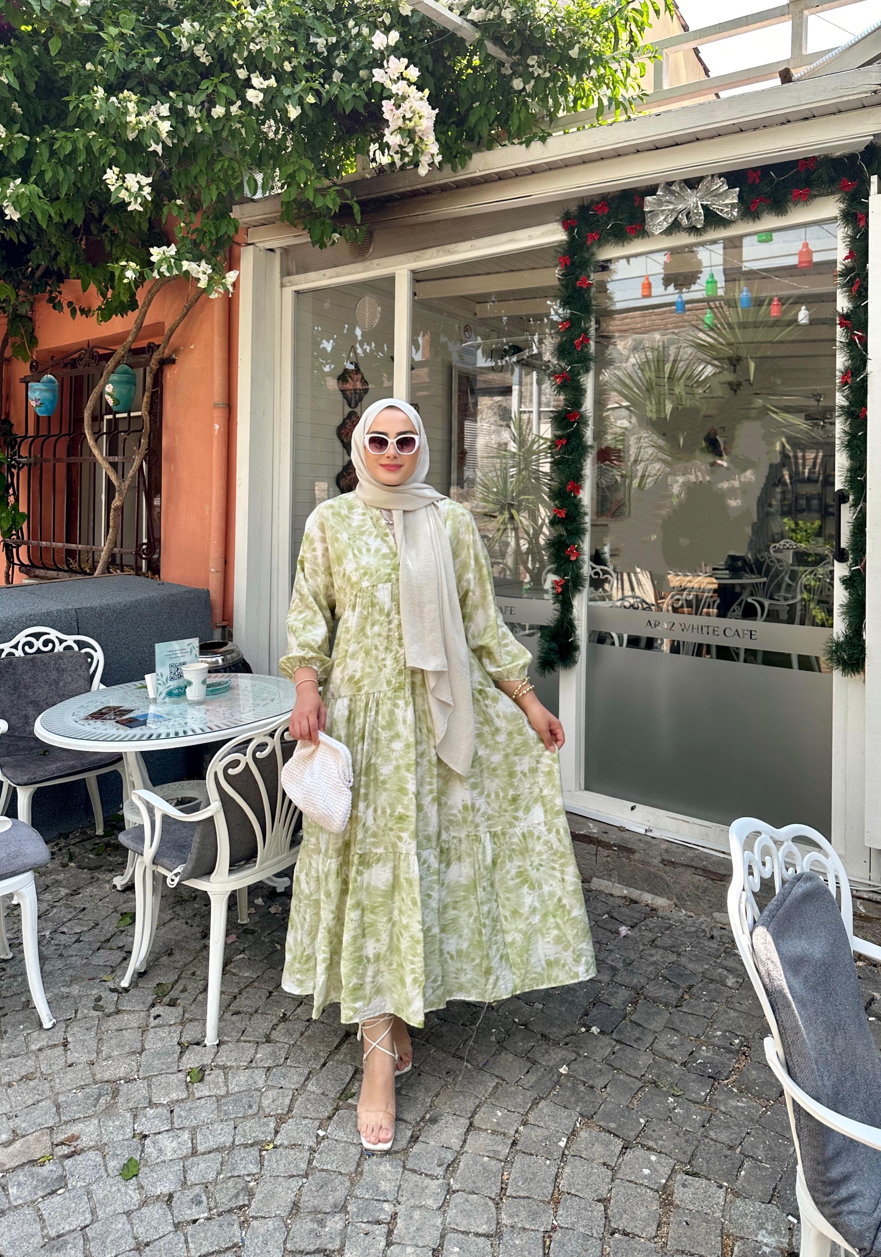 Batik Çiçek Yeşil Elbise